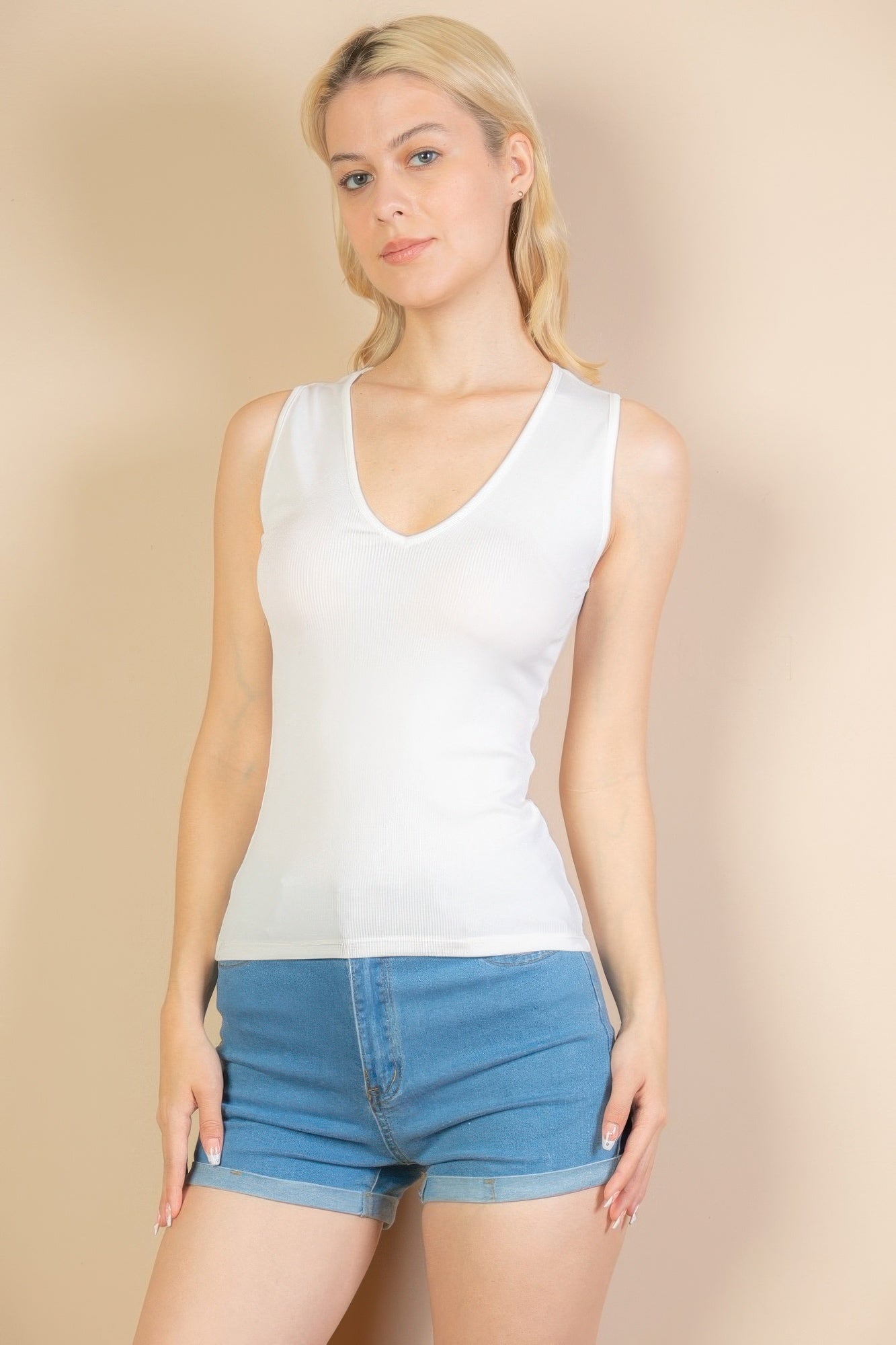Ribbed V-neck Sleeveless Top | Mixtshop LLC