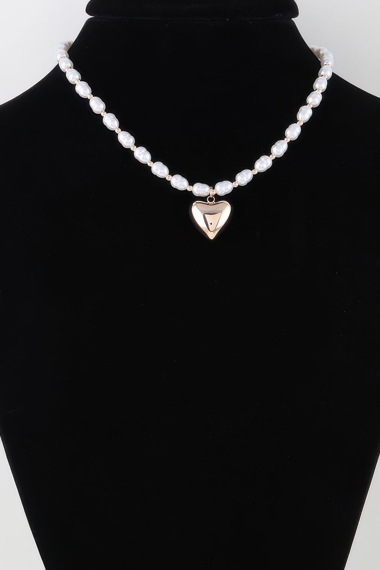 Shiny Heart Pearl Beaded Necklace | Mixtshop LLC