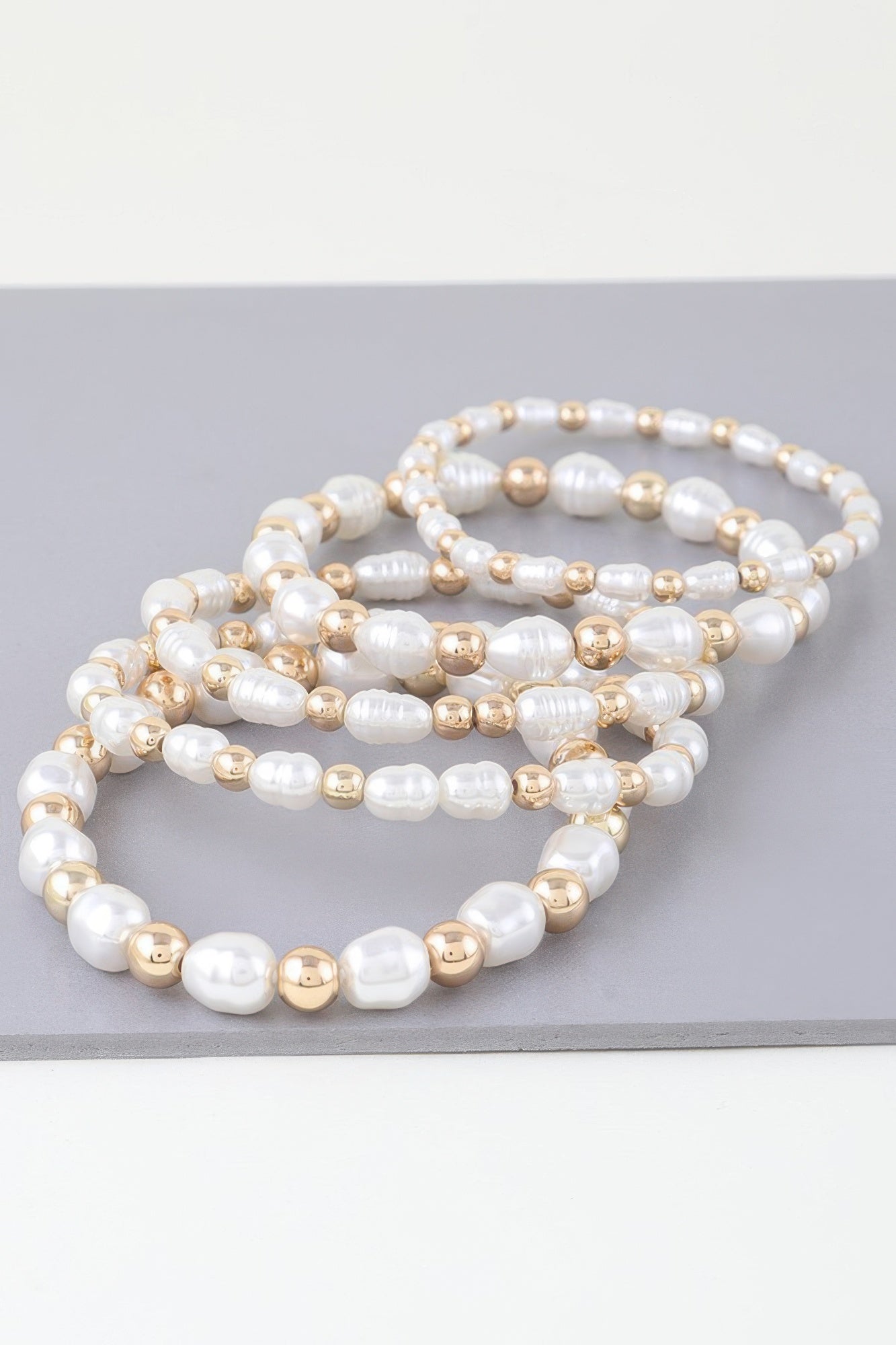 Ribbed Pearl Beaded Bracelet | Mixtshop LLC