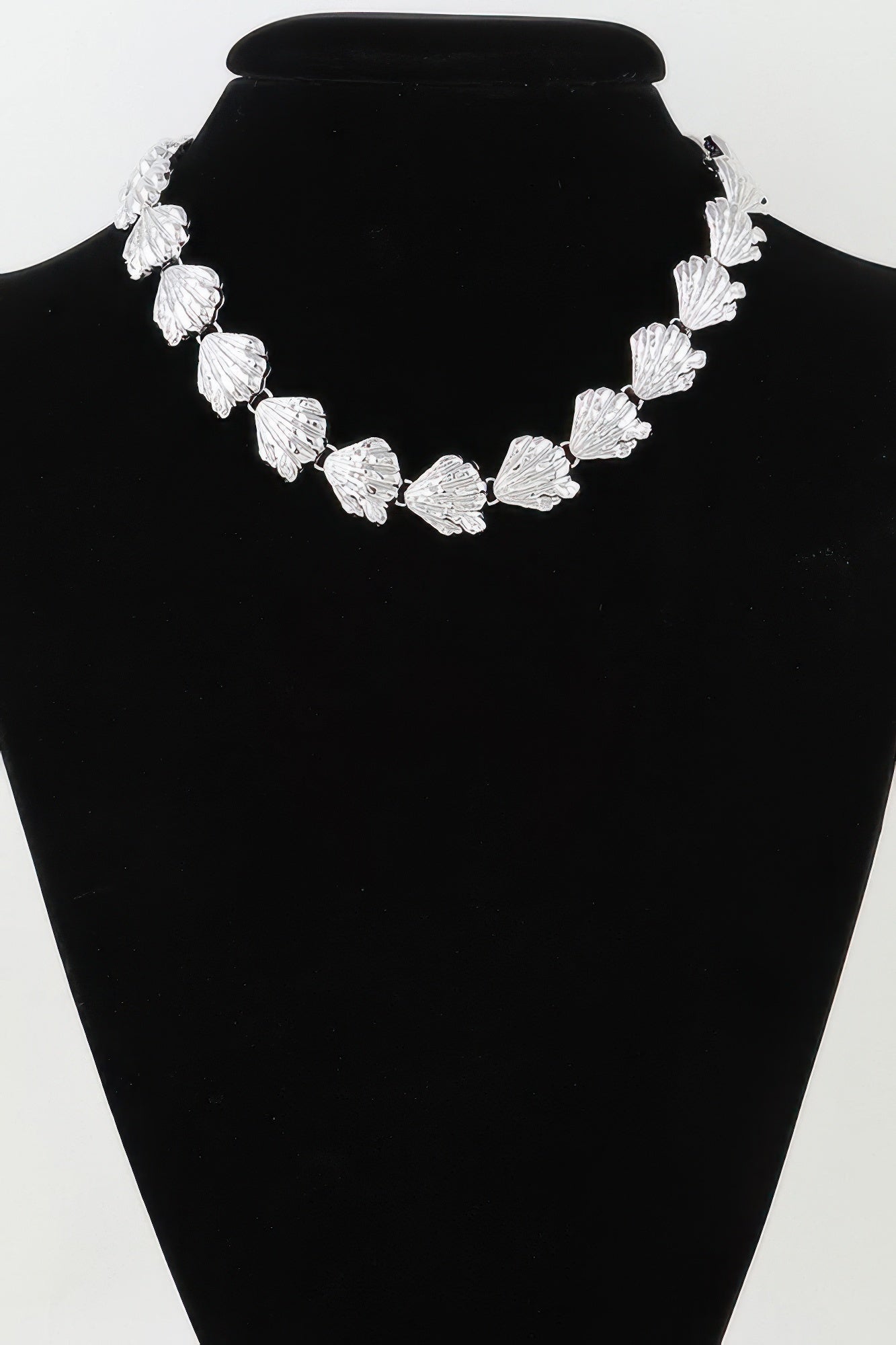 Hammered Sea Shell Charm Necklace | Mixtshop LLC