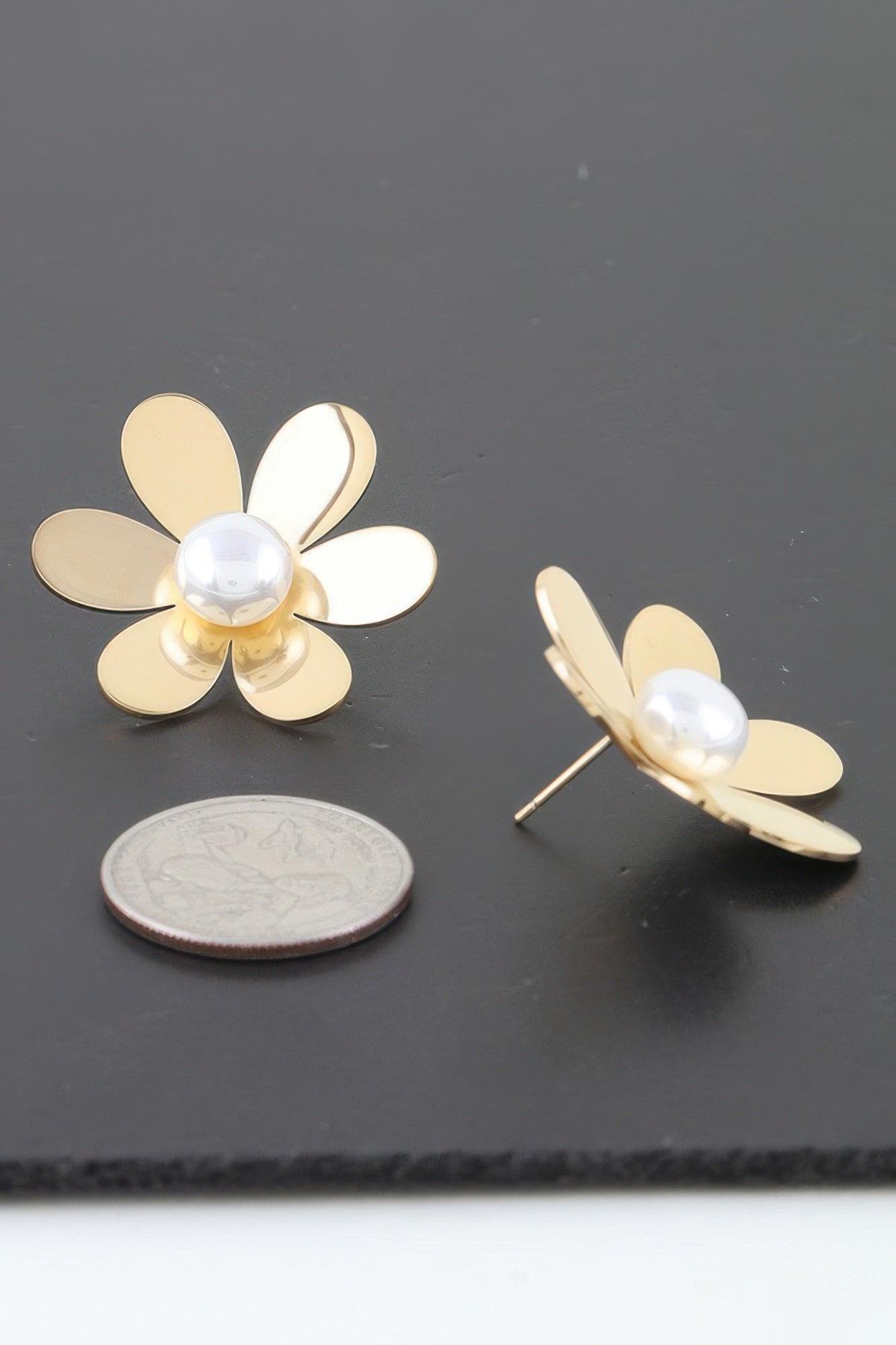 Pearled Daisy Flower Stud Earrings | Mixtshop LLC