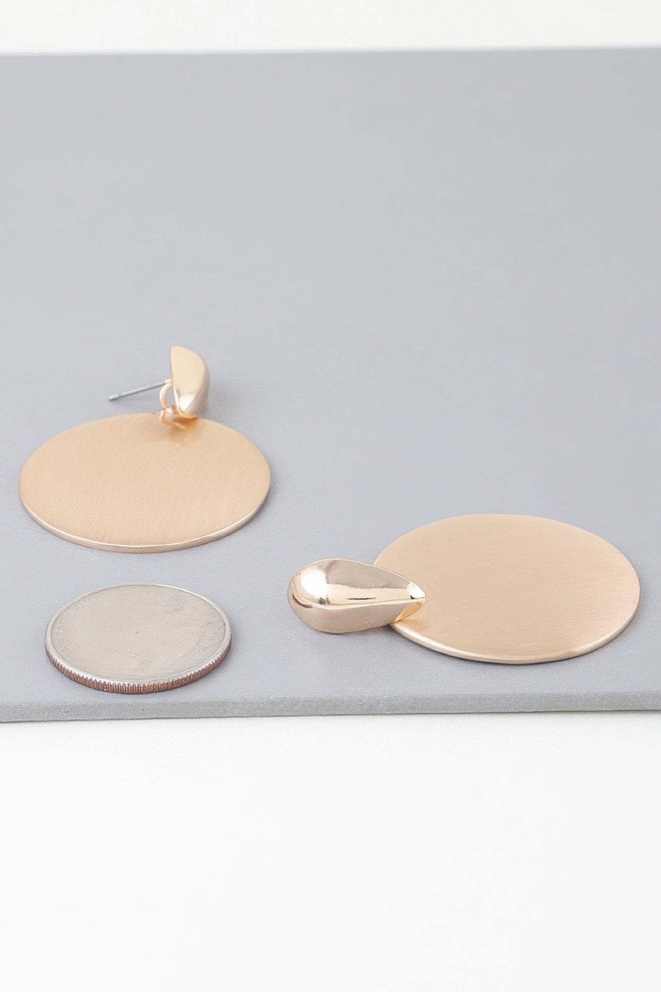 Modern Sleek Disc Drop Earrings | Mixtshop LLC
