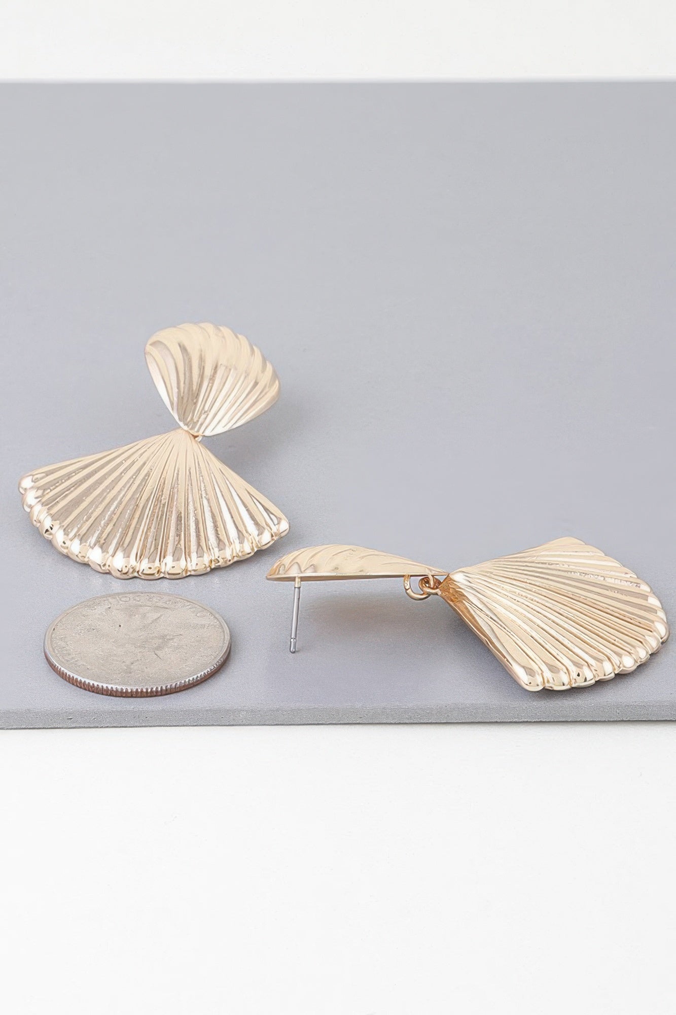 Shiny Ribbed Clam Shell Earrings | Mixtshop LLC