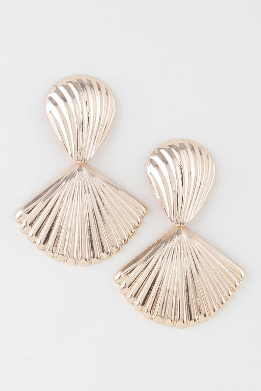 Shiny Ribbed Clam Shell Earrings | Mixtshop LLC