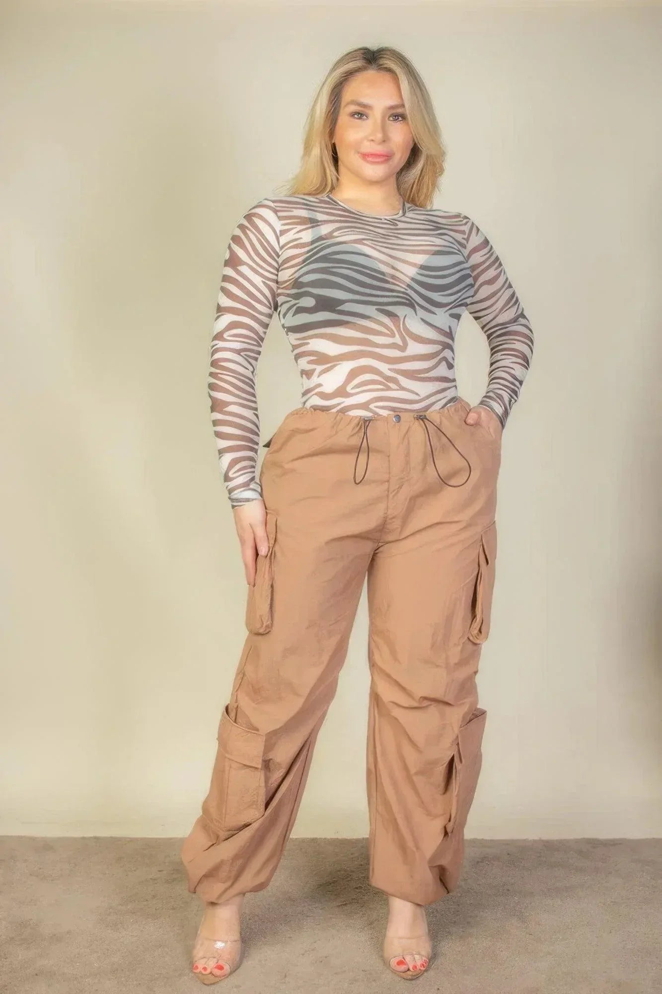Plus Size Flap Pockets Drawstring Ruched Parachute Pants Secondary image