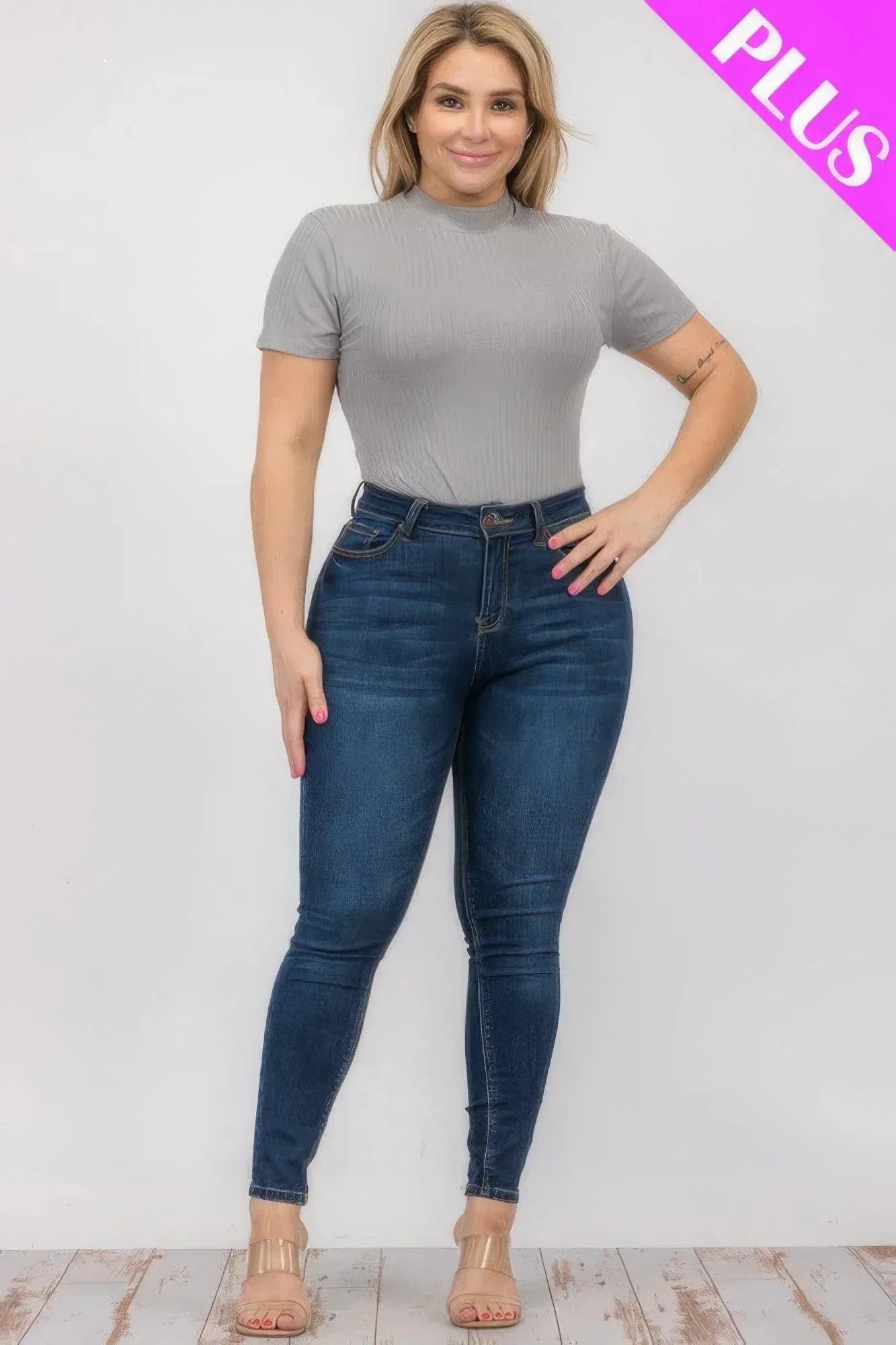 Plus Size Ribbed Short Sleeve Bodysuit Secondary image