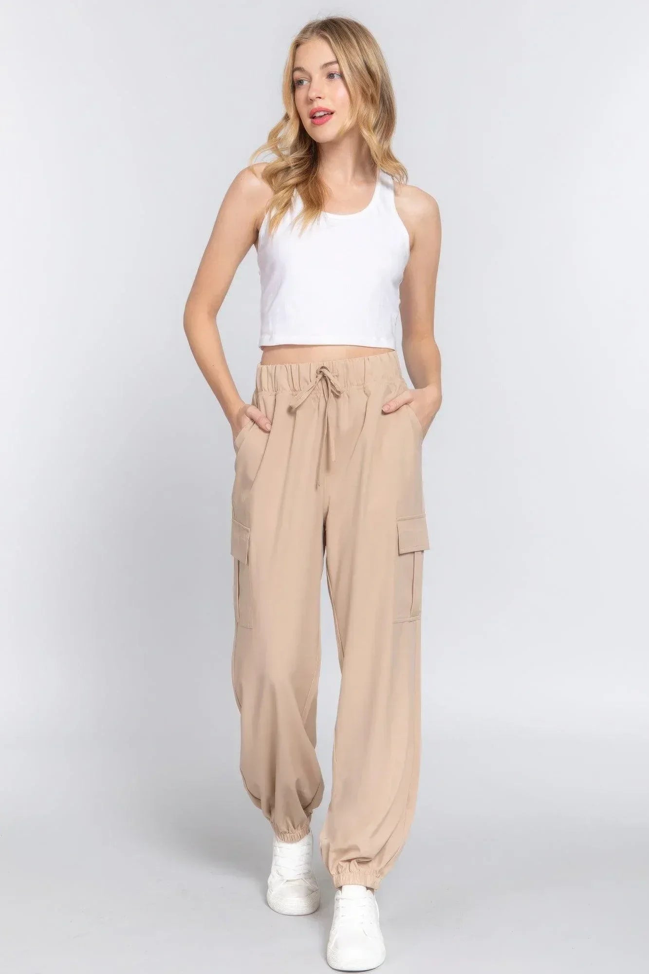 Light Weight Stretch Woven Cargo Jogger Pants Secondary image