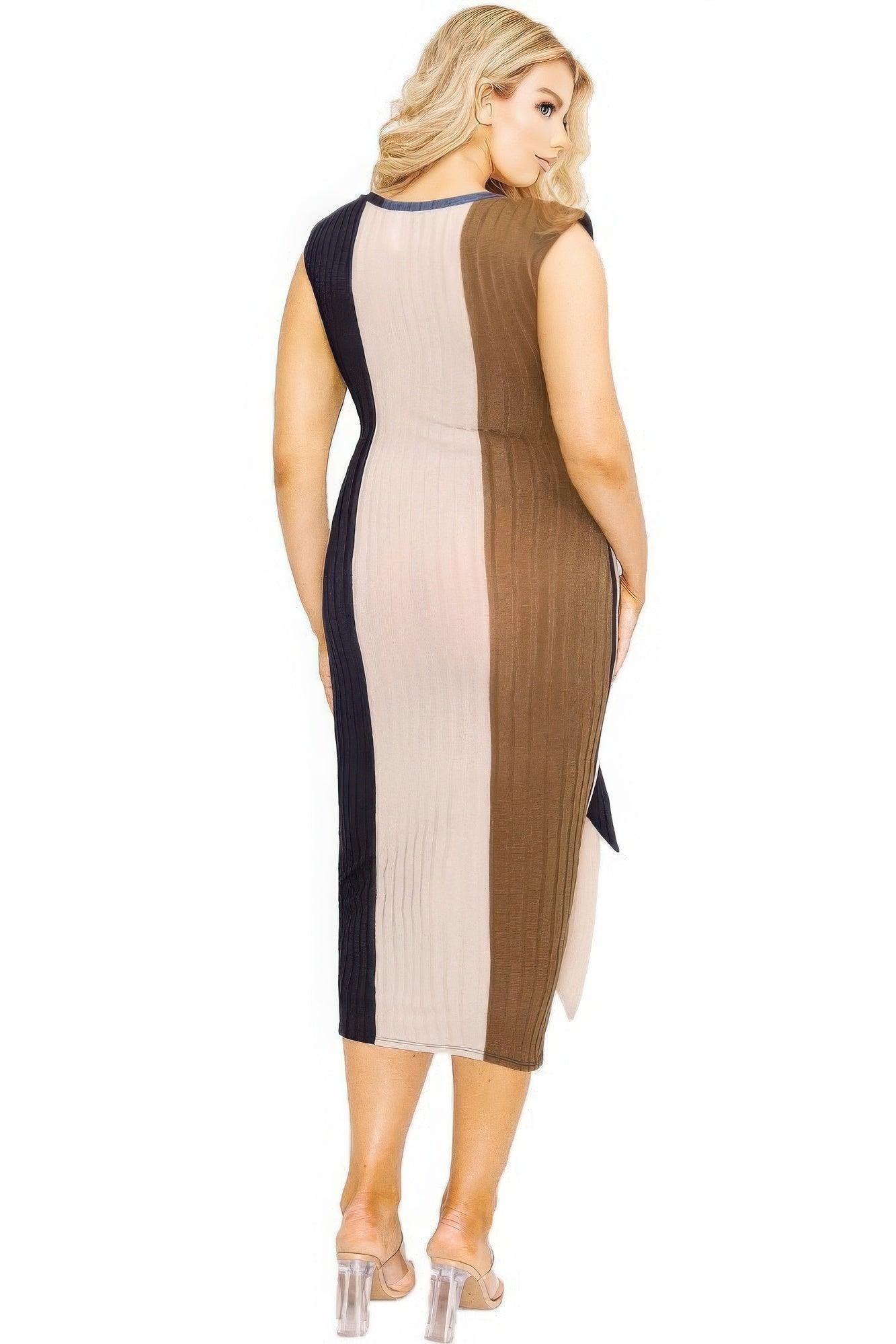 Plus knitted sleeveless colorblock waist tie dress Secondary image