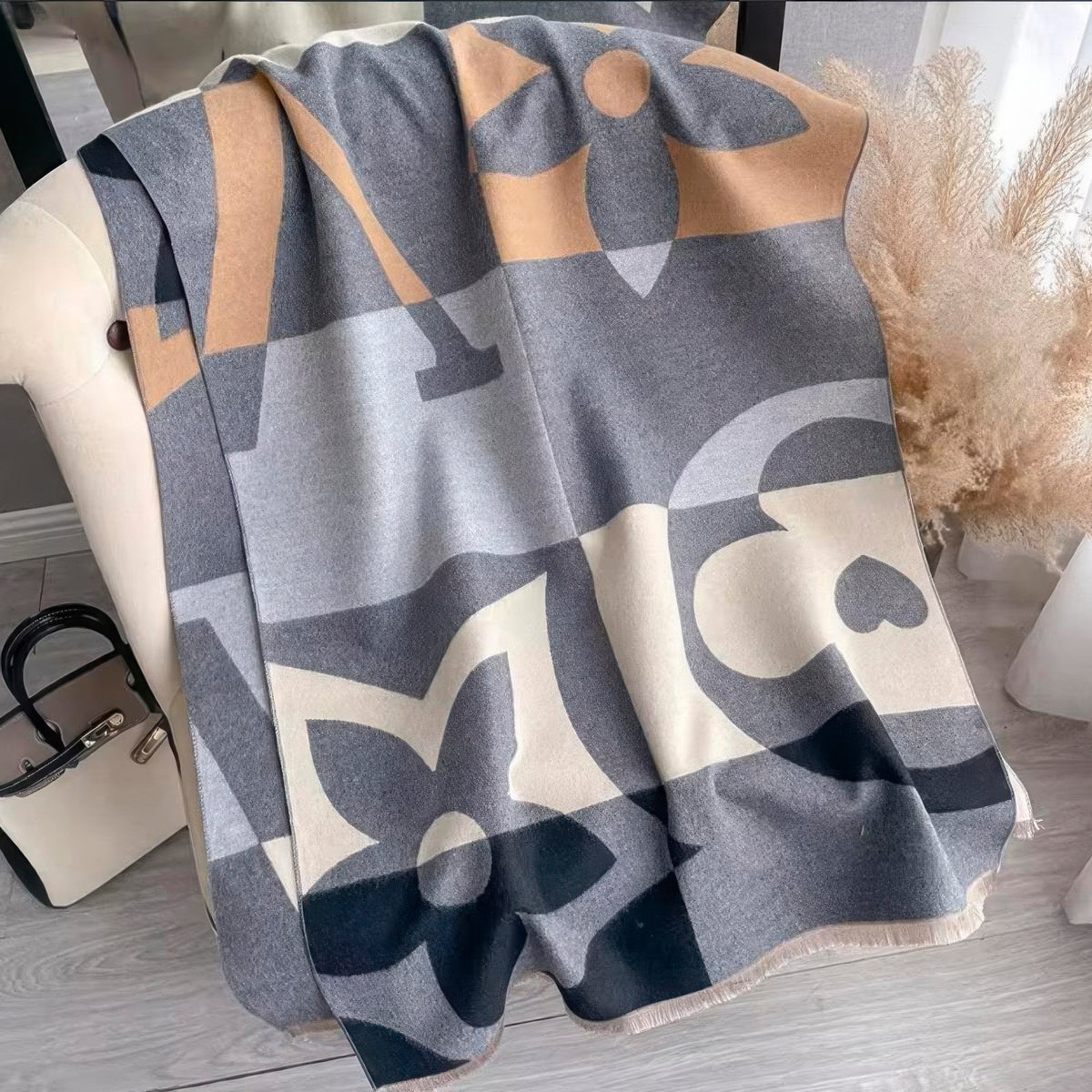 Flower pattern blanket shawl | Mixtshop LLC