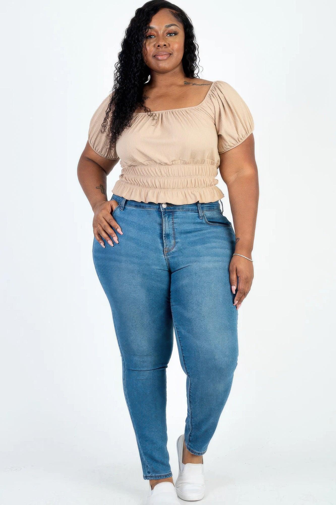 Plus size casual ruched puff sleeve ribbed knit solid top Secondary image
