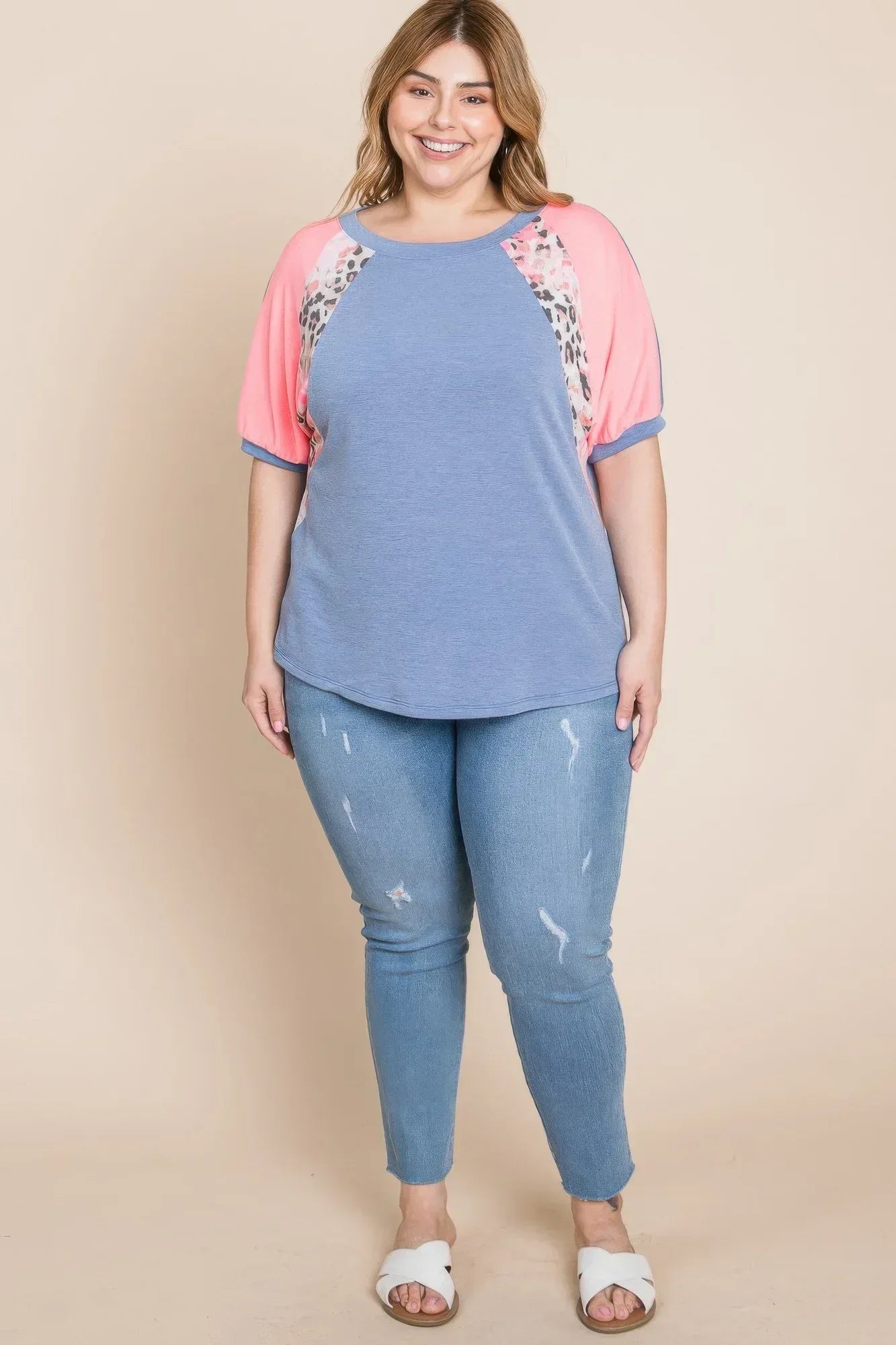Plus Size Neon Animal Print Contrast Casual Top Secondary image