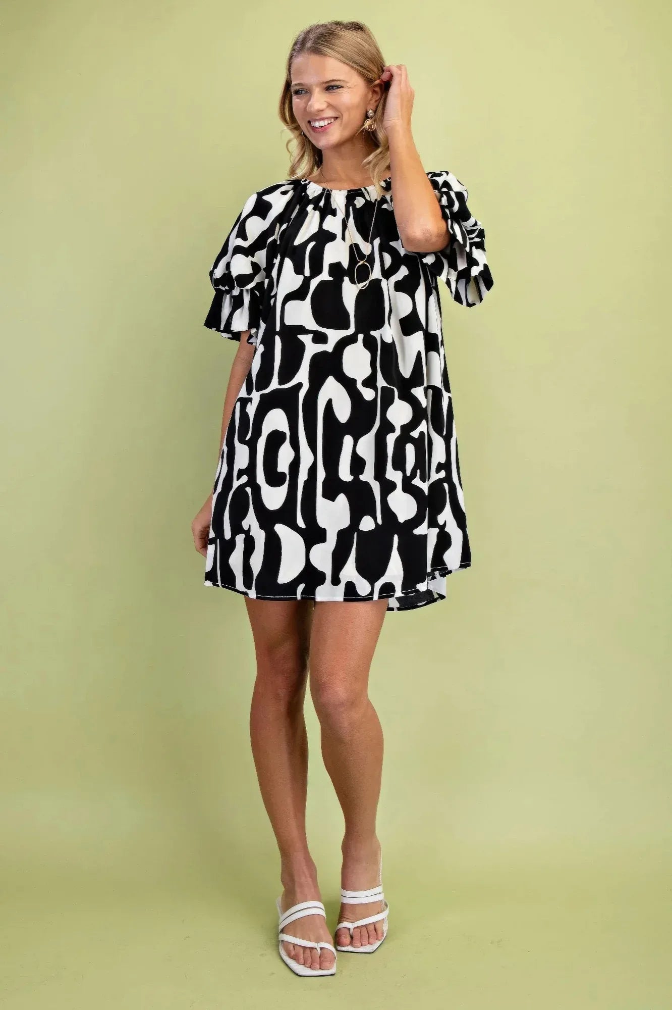 Geometric Print Loose Fit Mini Dress With Gathered Balloon Sleeves Secondary image