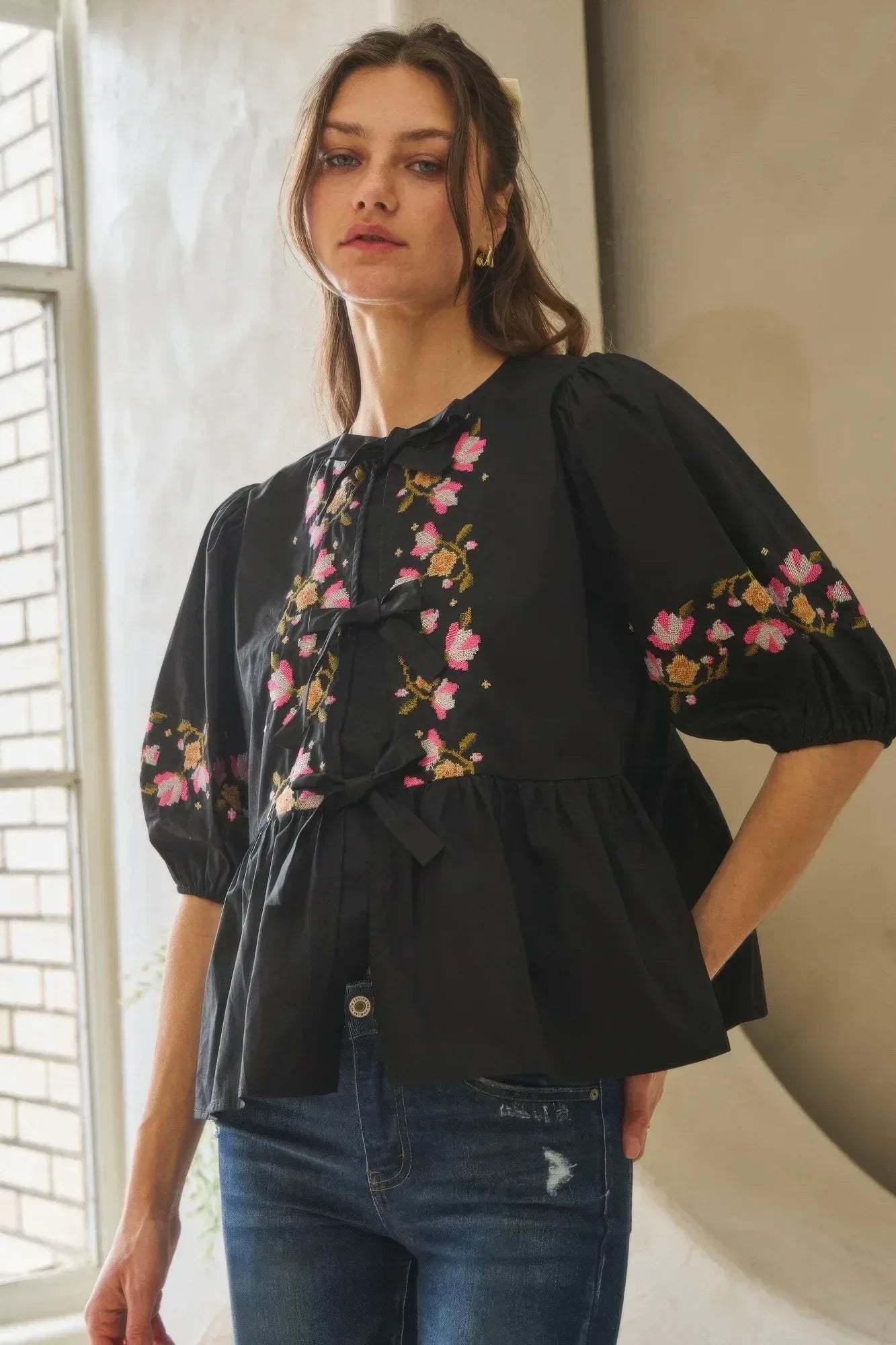 Poplin Front Ribbon Tie Blouse Secondary image