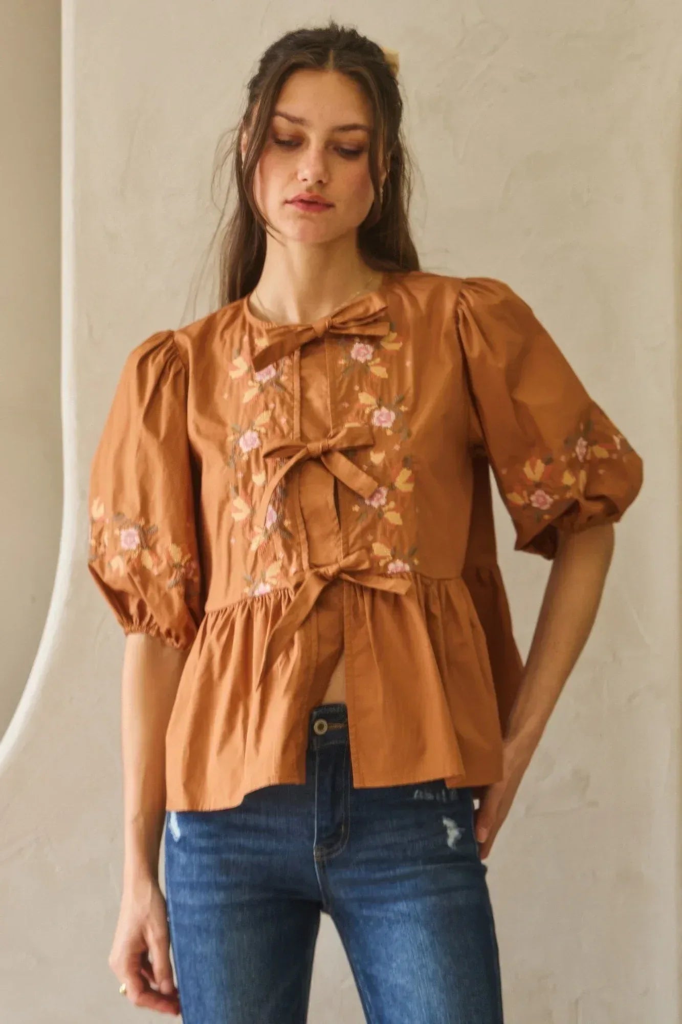 Poplin Front Ribbon Tie Blouse Secondary image
