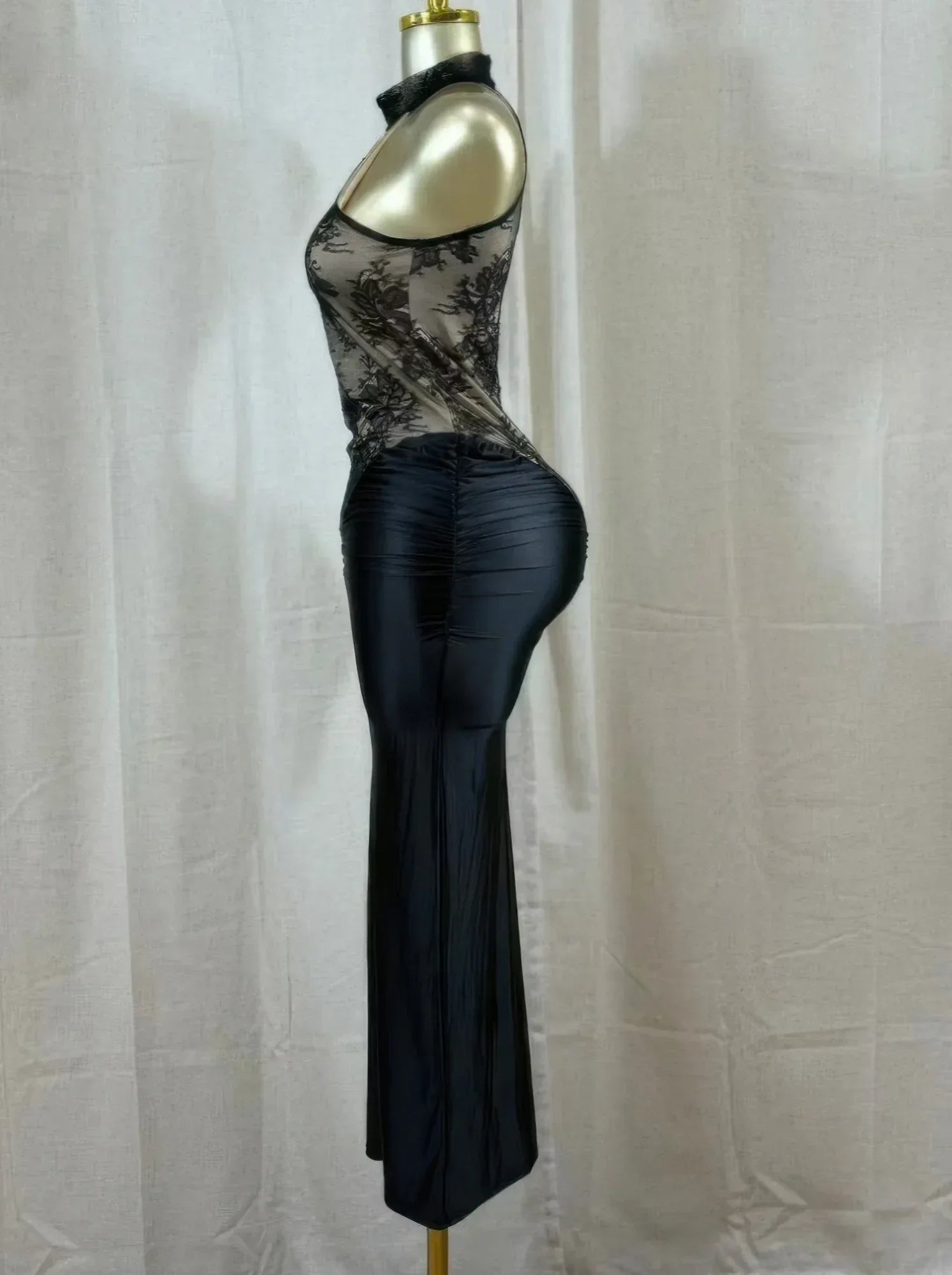 Crimson Lace Hourglass Dress | Mixtshop LLC