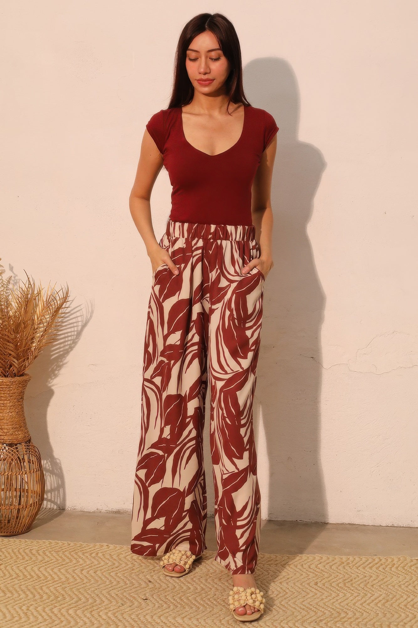 Lucca Leaf Pocket Pants Secondary image