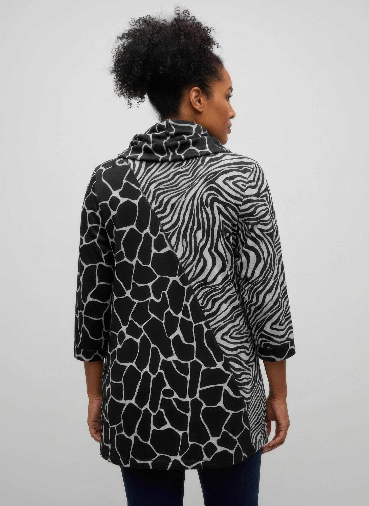 Thomas&olivia Printed Plus Size Blouse Secondary image