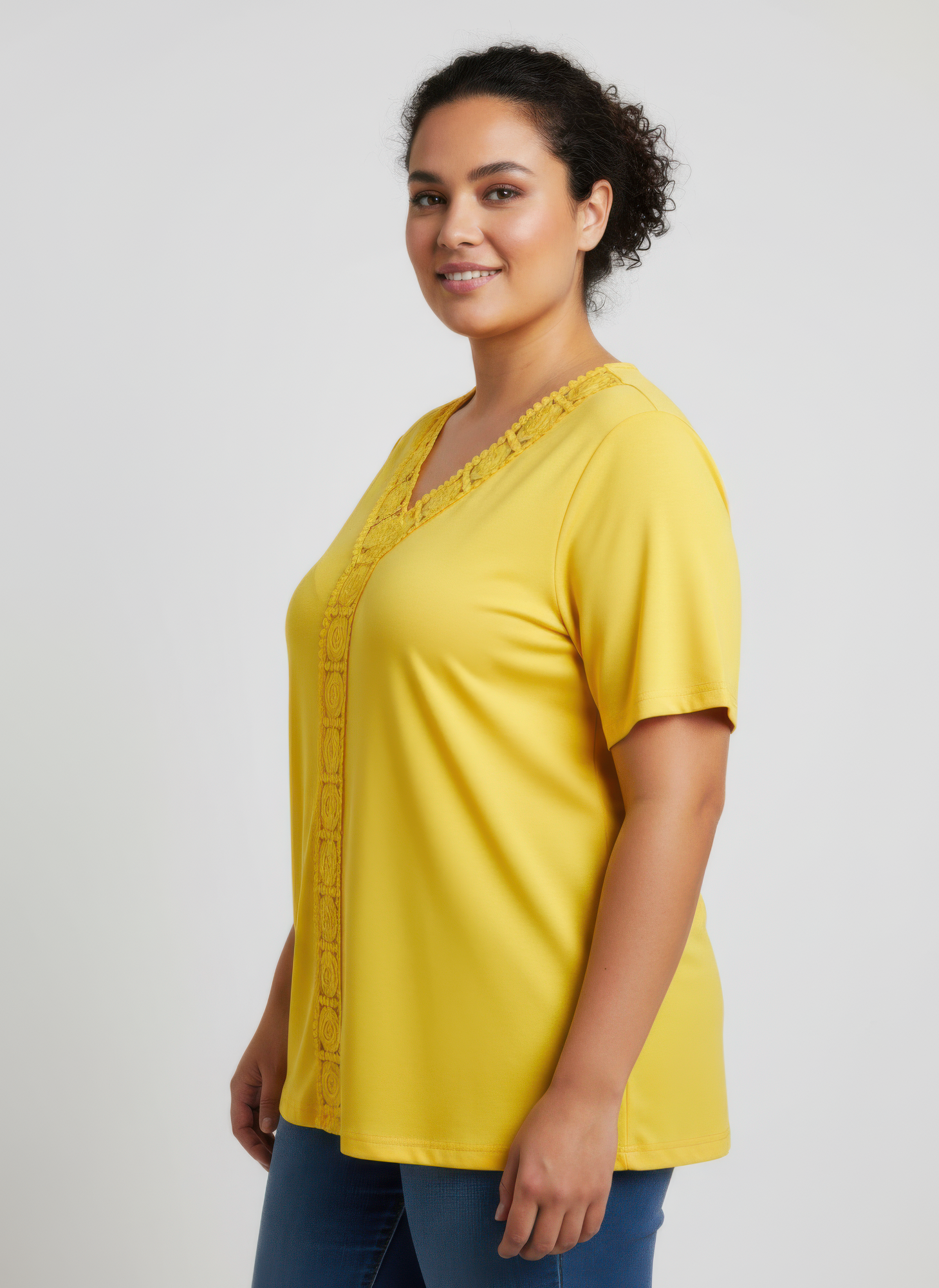 Lace Trim V-neck Short Sleeve Knit Top Secondary image