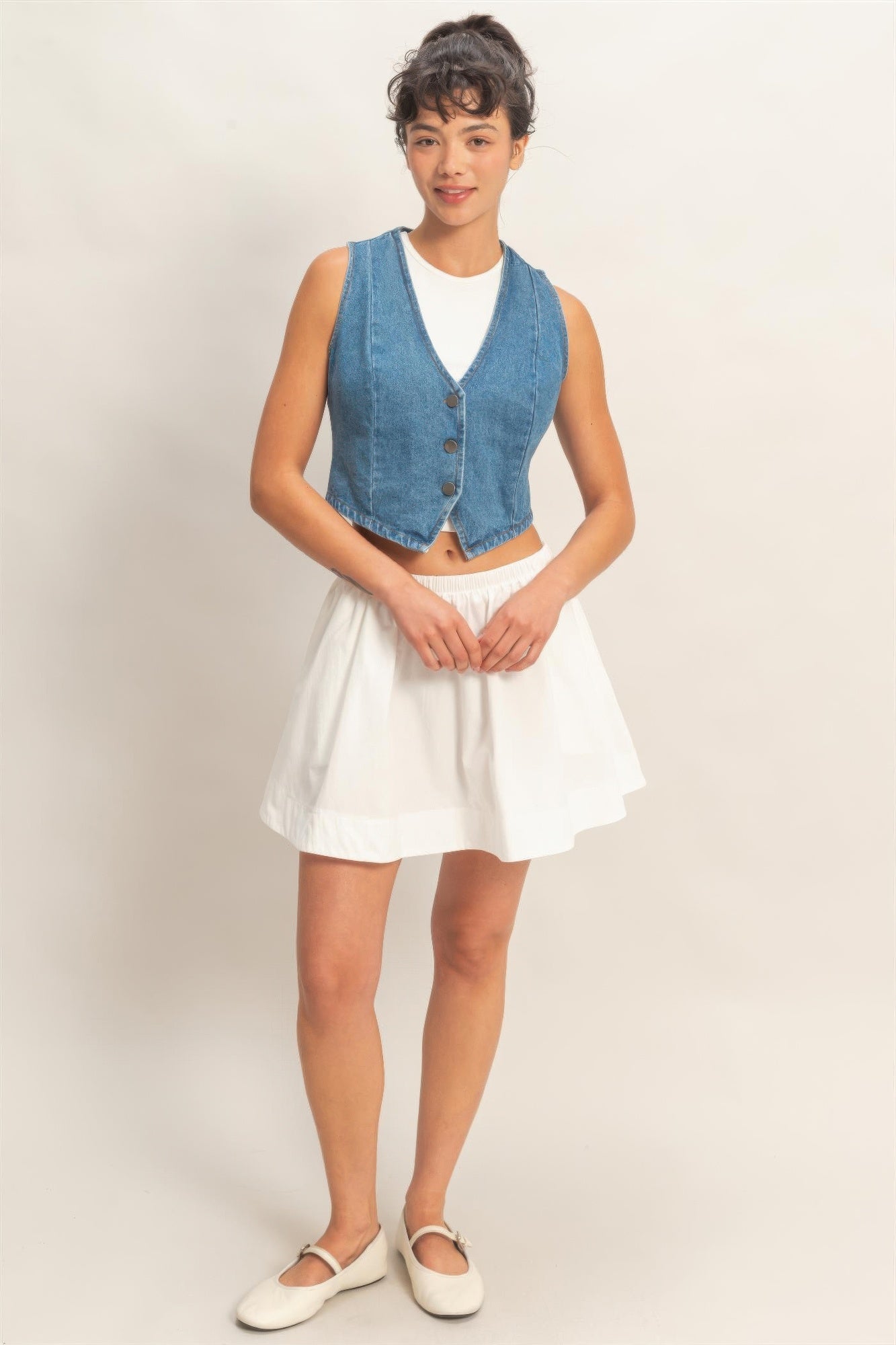 V-neck Sleeveless Denim Vest Secondary image