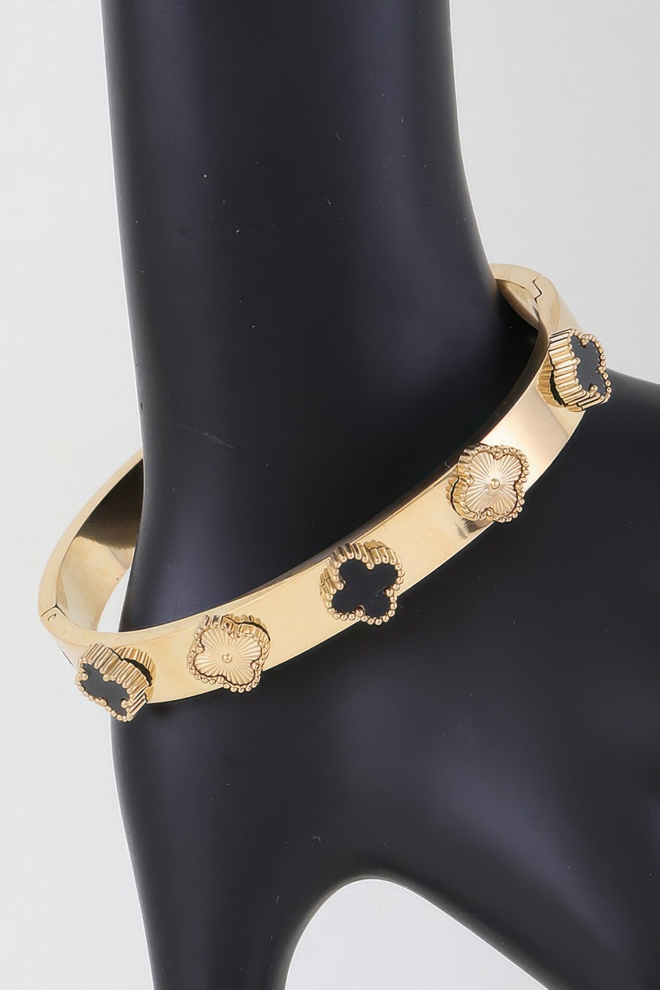 Multi Clover Charm Band Bracelet | Mixtshop LLC
