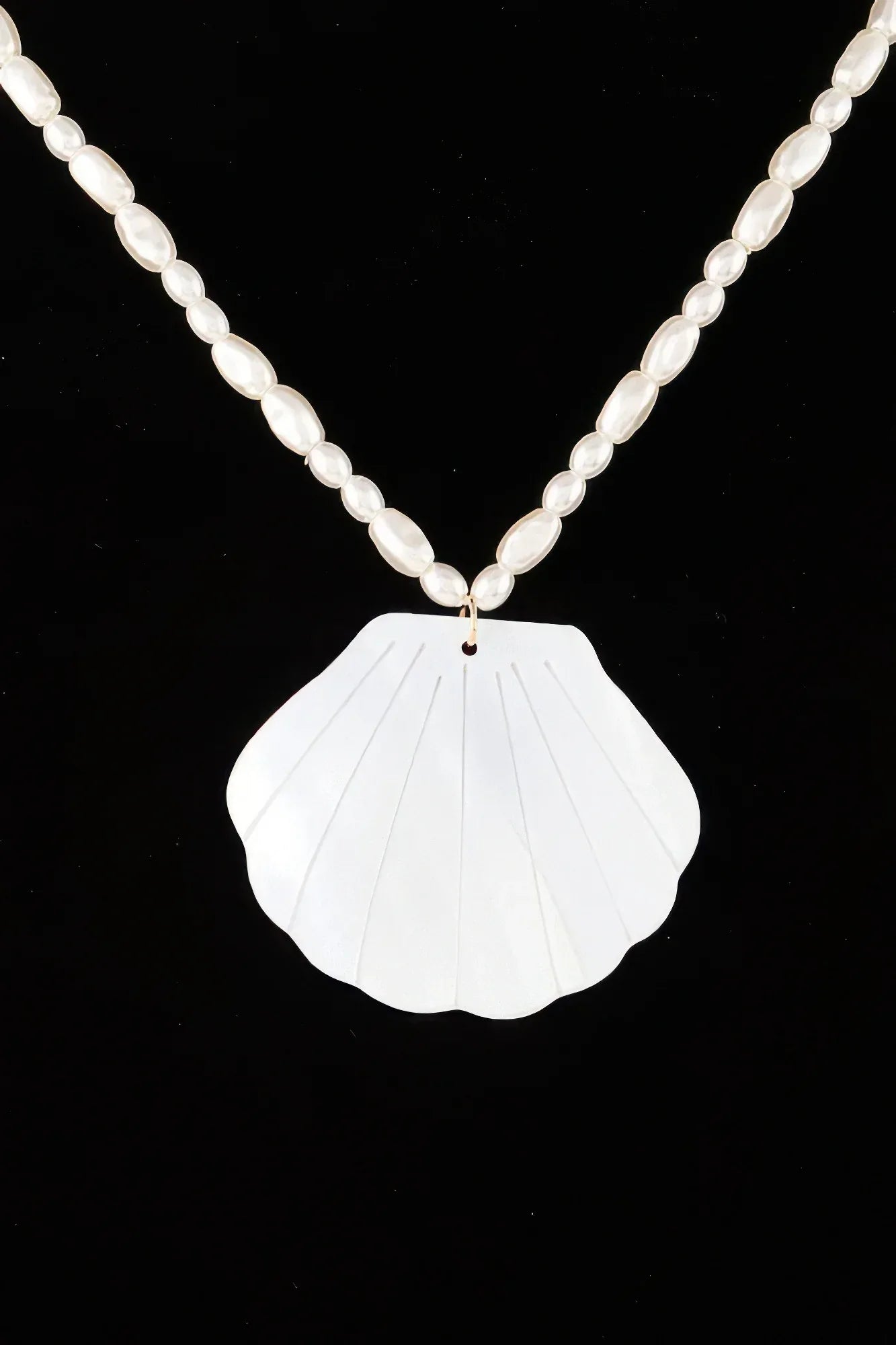 Marbled Seashell Bead Necklace Secondary image