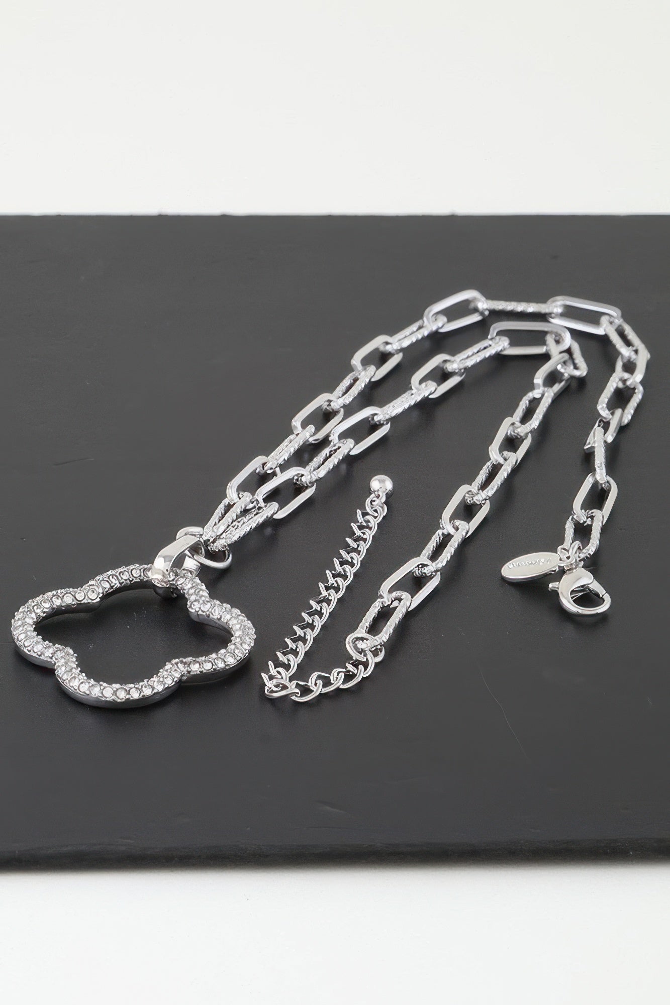 Jeweled Open Clover Chain Necklace | Mixtshop LLC