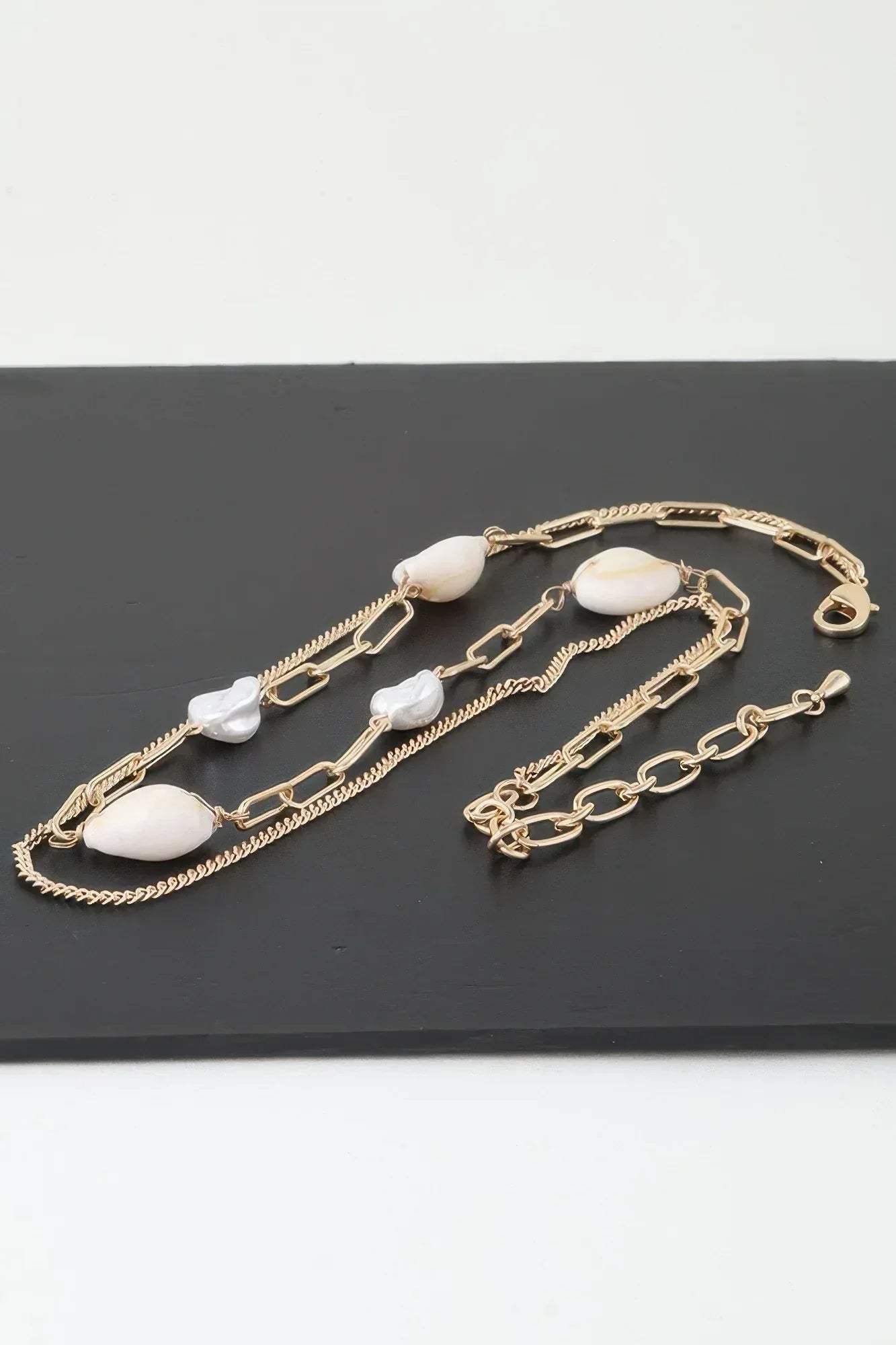 Double Pearl Chain Necklace Secondary image