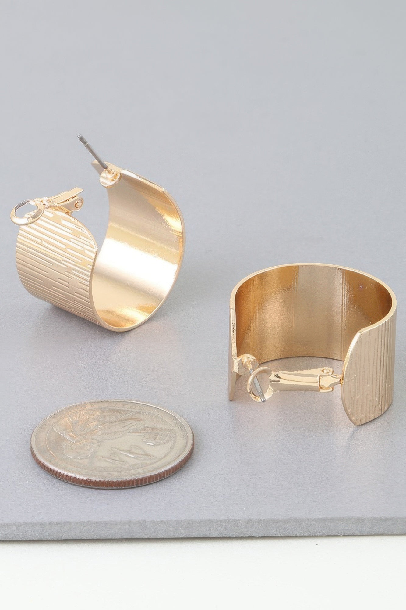 Wide Ribbed Hoop Earrings | Mixtshop LLC