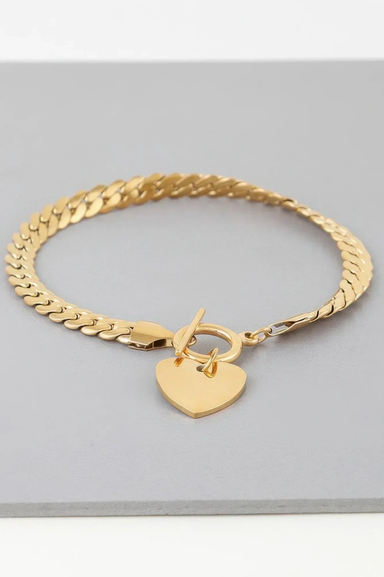Heart Toggle Curb Chain Bracelet Secondary image