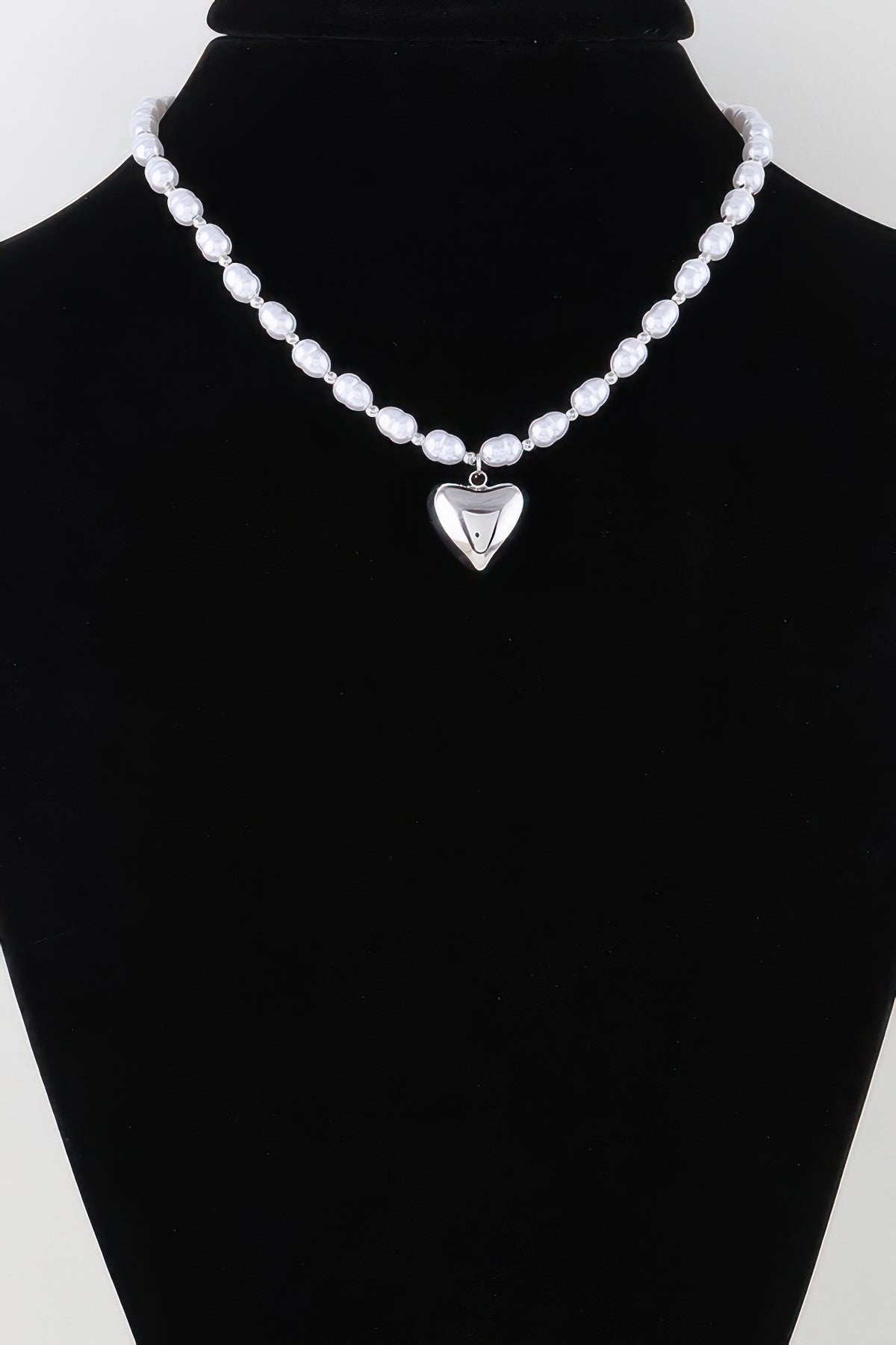 Shiny Heart Pearl Beaded Necklace | Mixtshop LLC