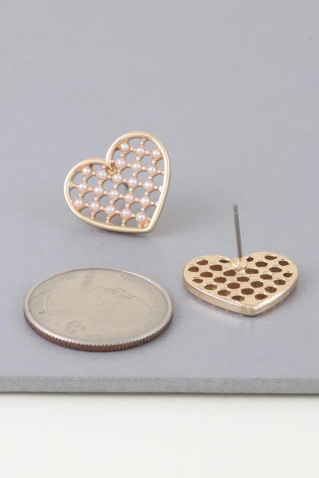 Pearl Quilt Heart Stud Earrings Secondary image