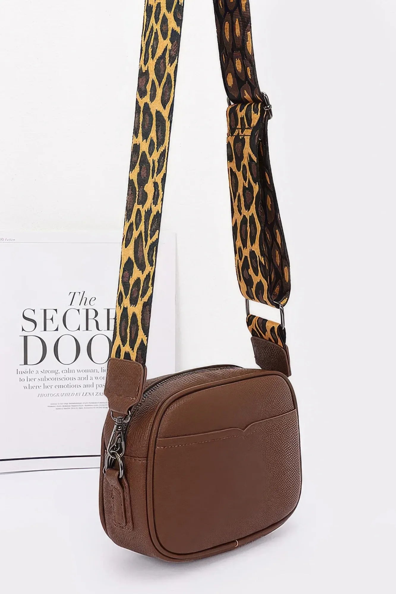 Faux Leather Camera Bag W/leopard Strap Secondary image
