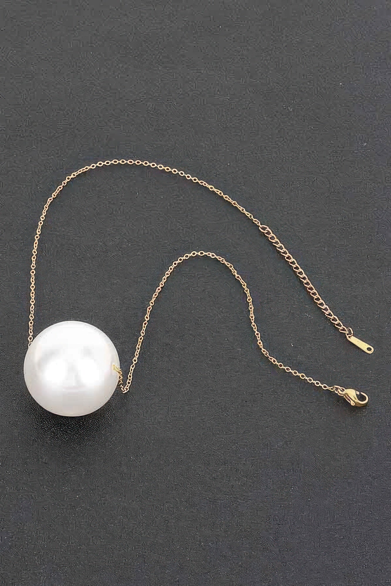 Round Faux Pearl Necklace | Mixtshop LLC