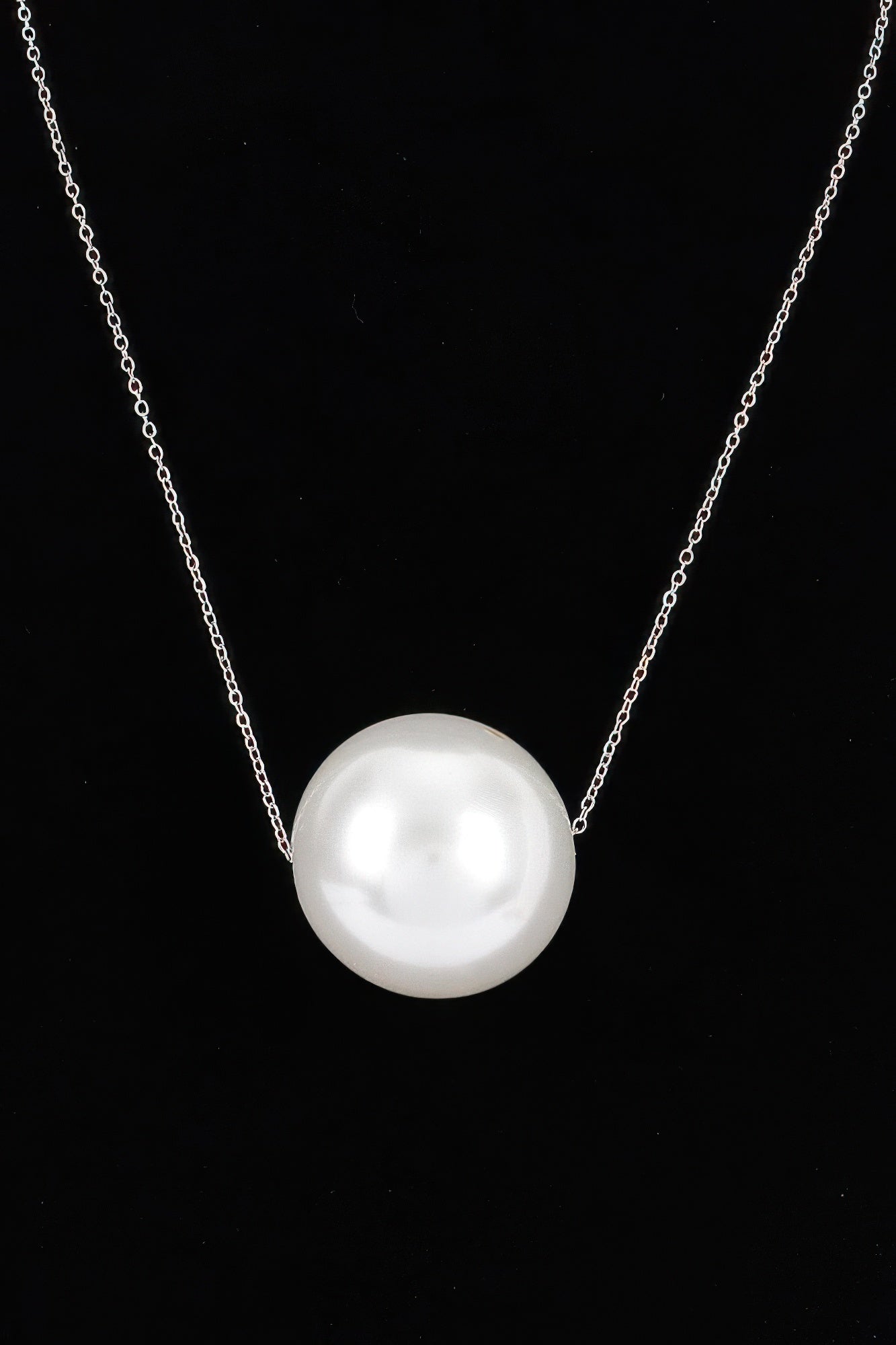 Round Faux Pearl Necklace | Mixtshop LLC