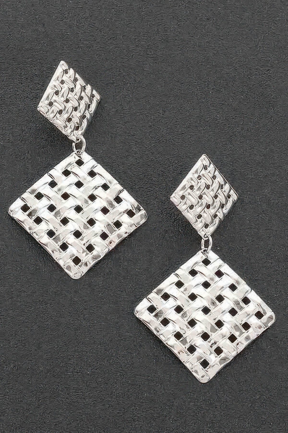 Metal Earring | Mixtshop LLC
