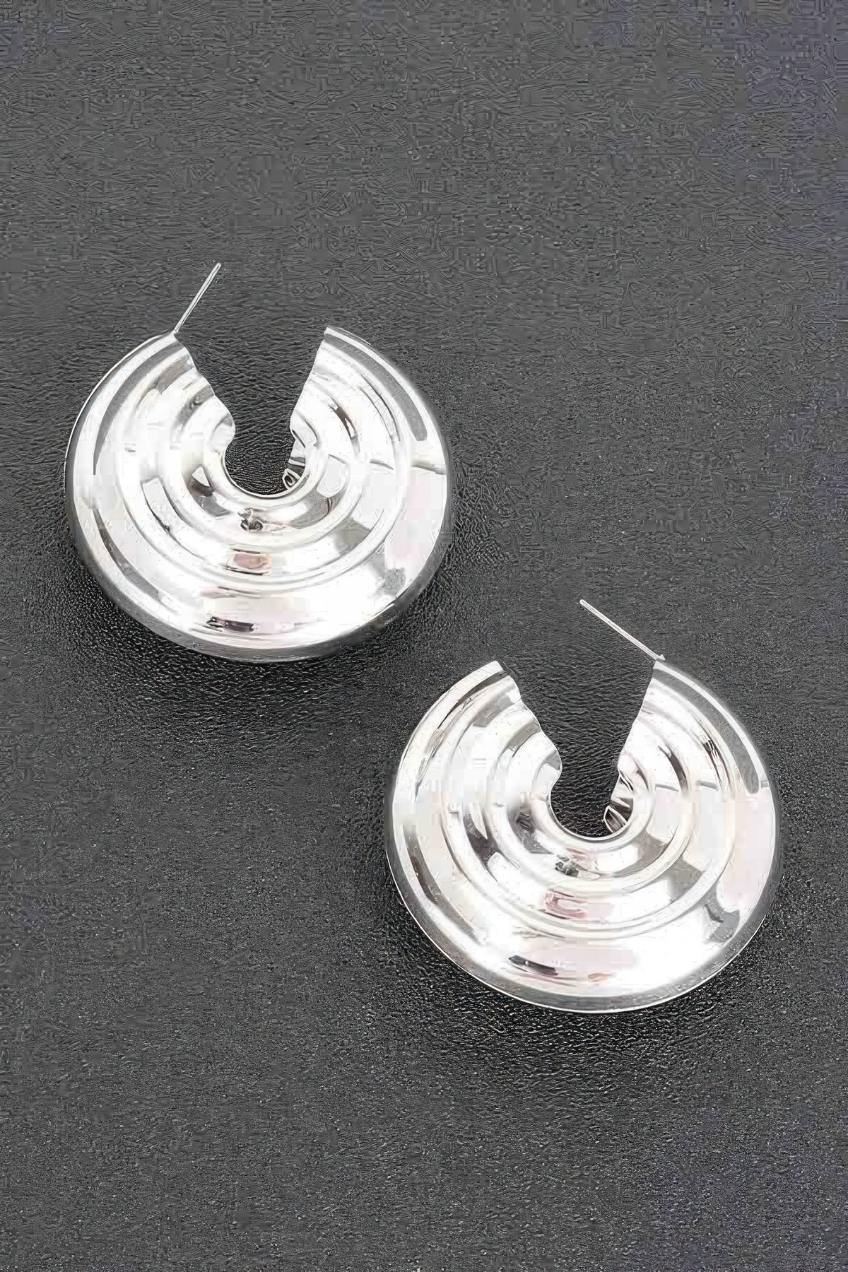 Metal Earring | Mixtshop LLC