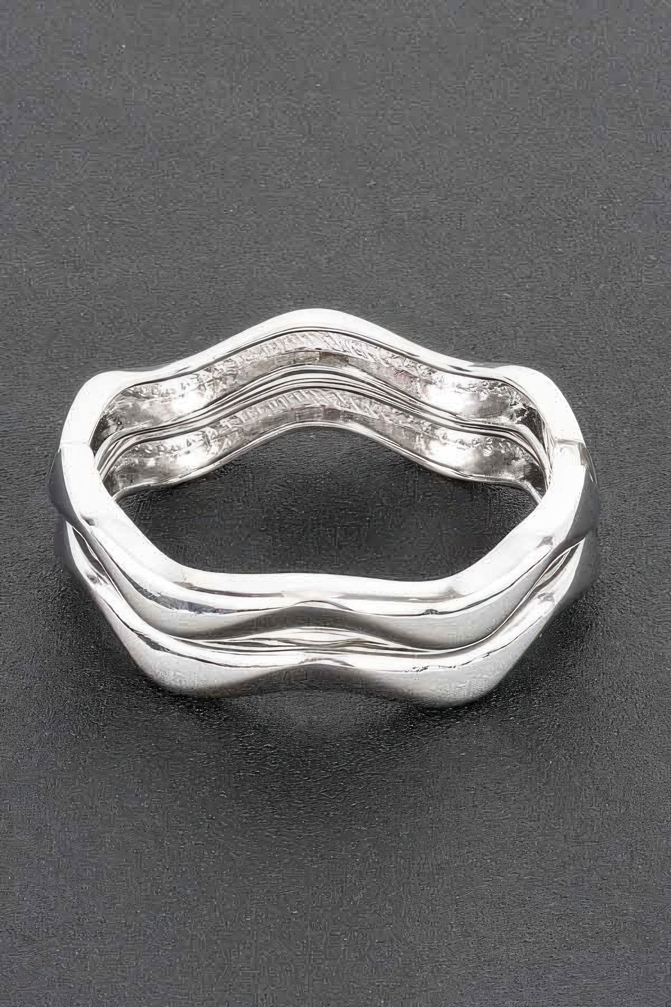 Curved Elegance Bracelet | Mixtshop LLC