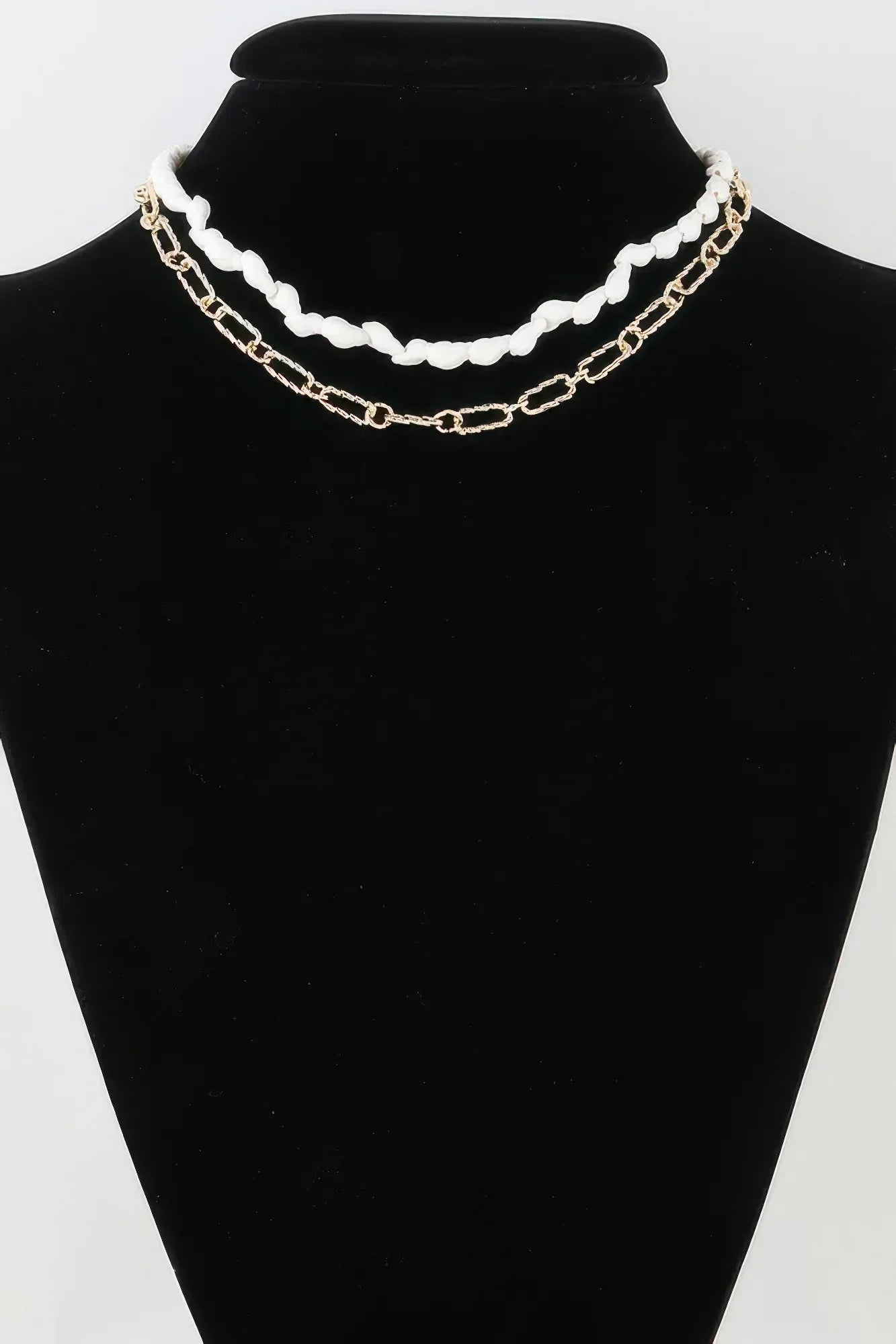 Sea Shell N Chain Linked Necklace | Mixtshop LLC Main image