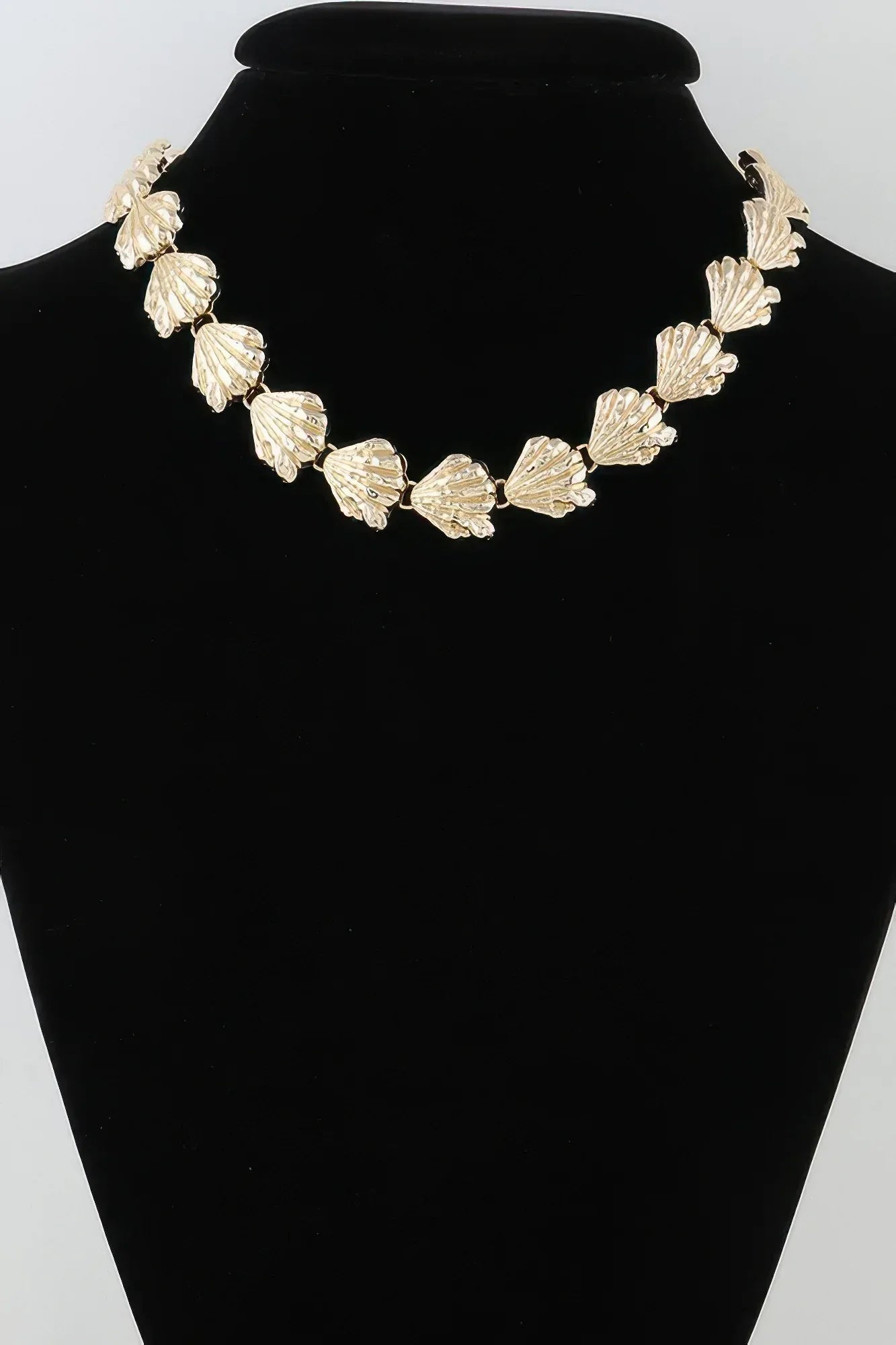 Hammered Sea Shell Charm Necklace | Mixtshop LLC Main image