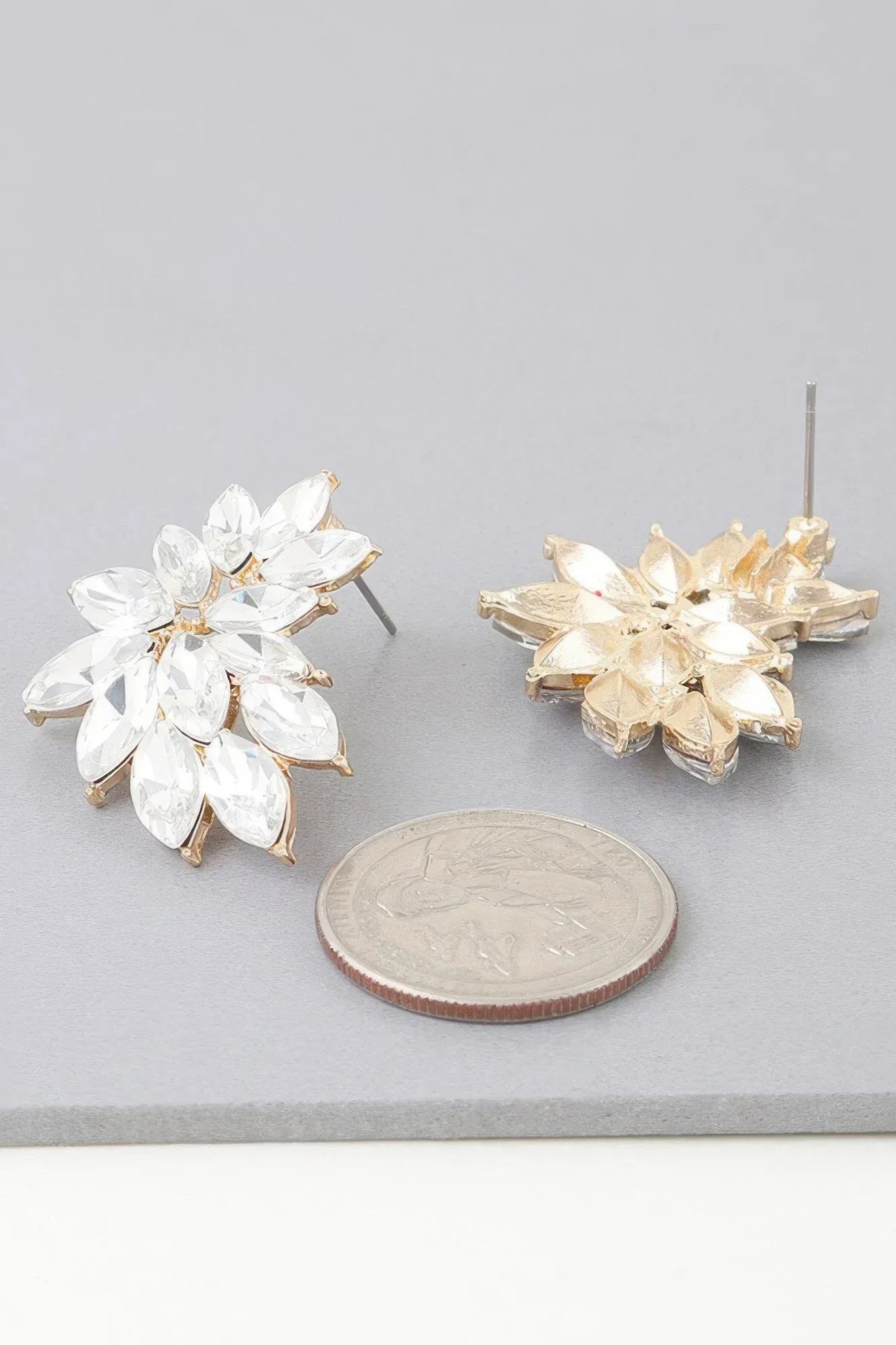 Shiny Leaves Earrings | Mixtshop LLC Main image