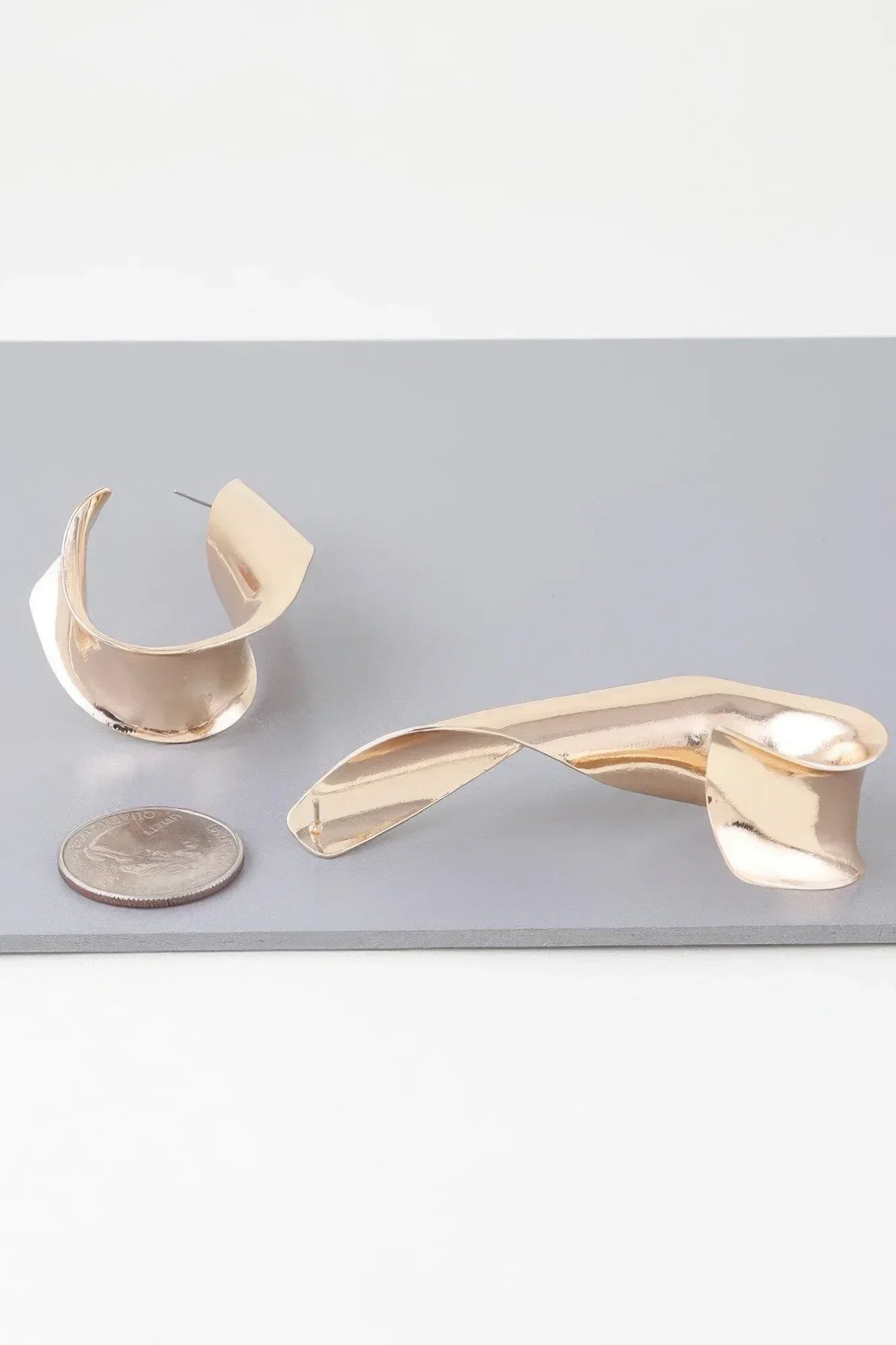Abstract Shiny Twisted Plate Earrings | Mixtshop LLC