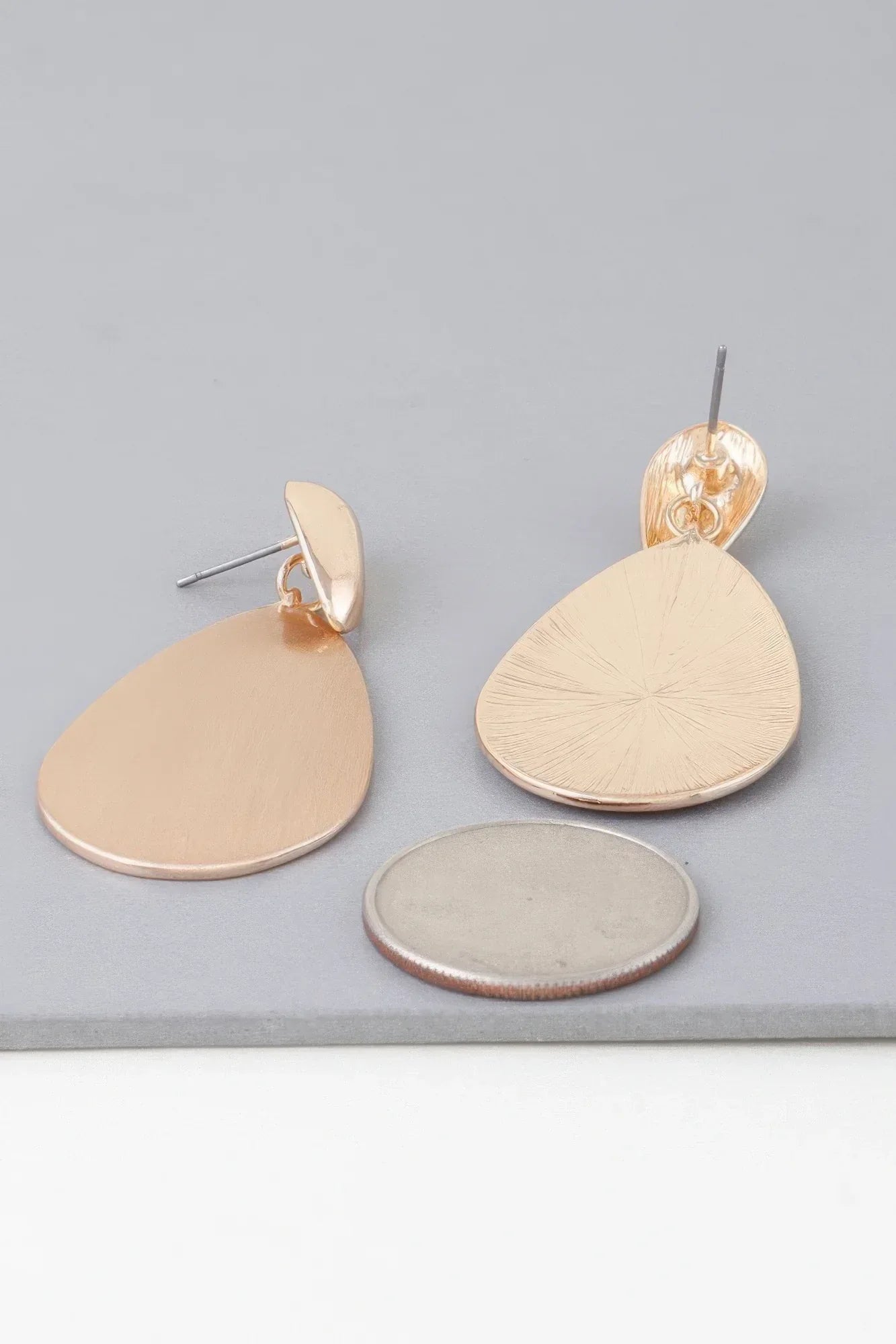 Modern Sleek Teardrop Earrings Secondary image