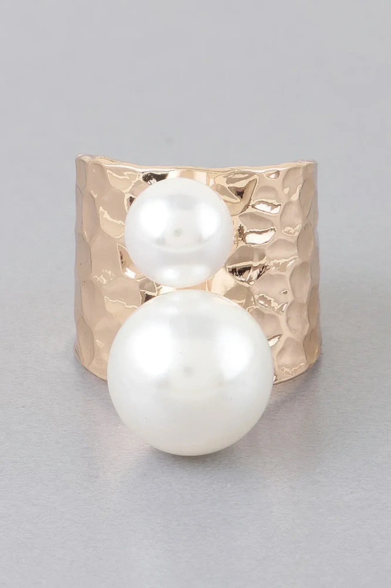 Hammered Twin Pearl Ring Secondary image