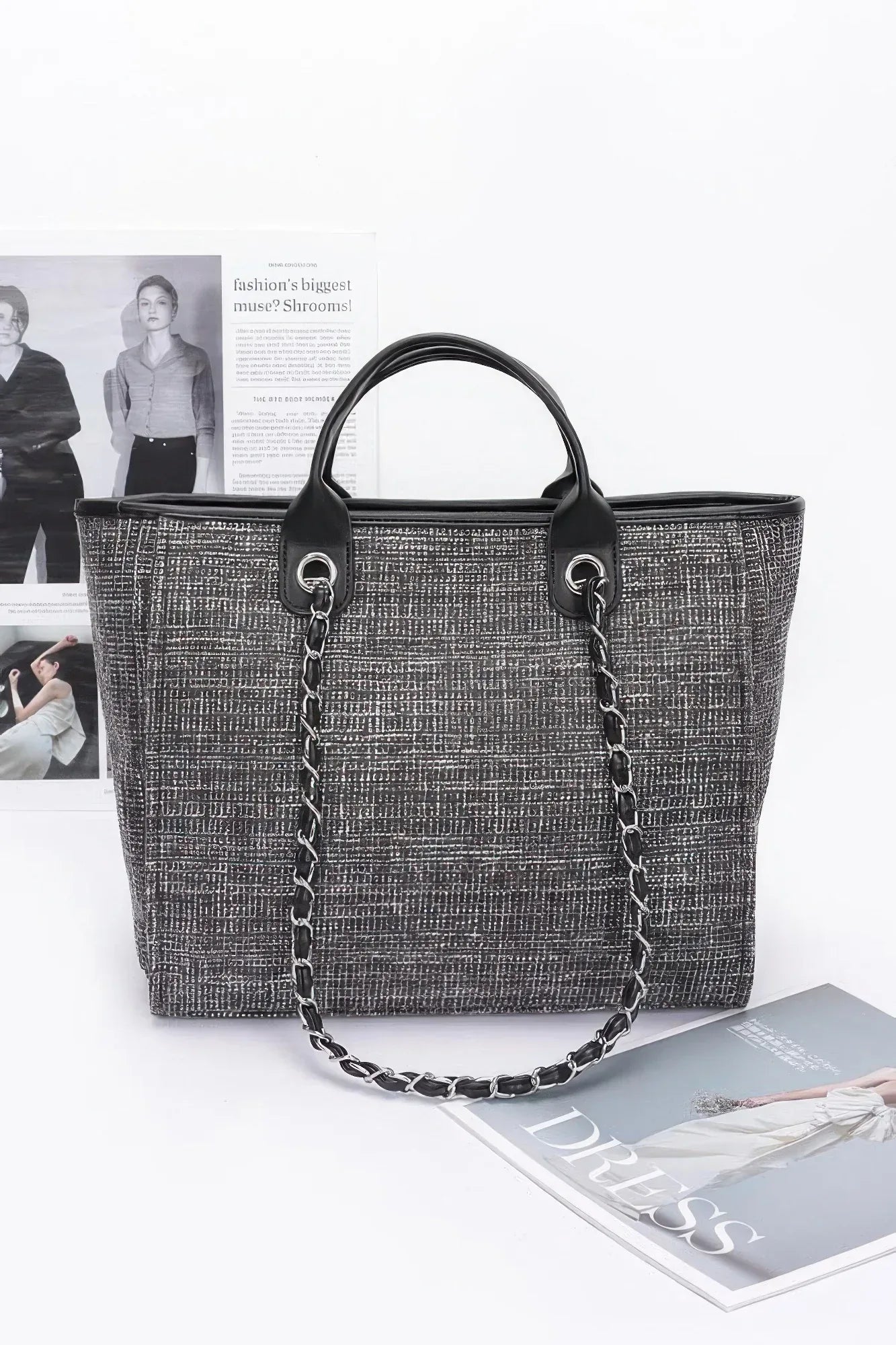 Simple Daily Shoulder Strap Tote Bag | Mixtshop LLC Main image
