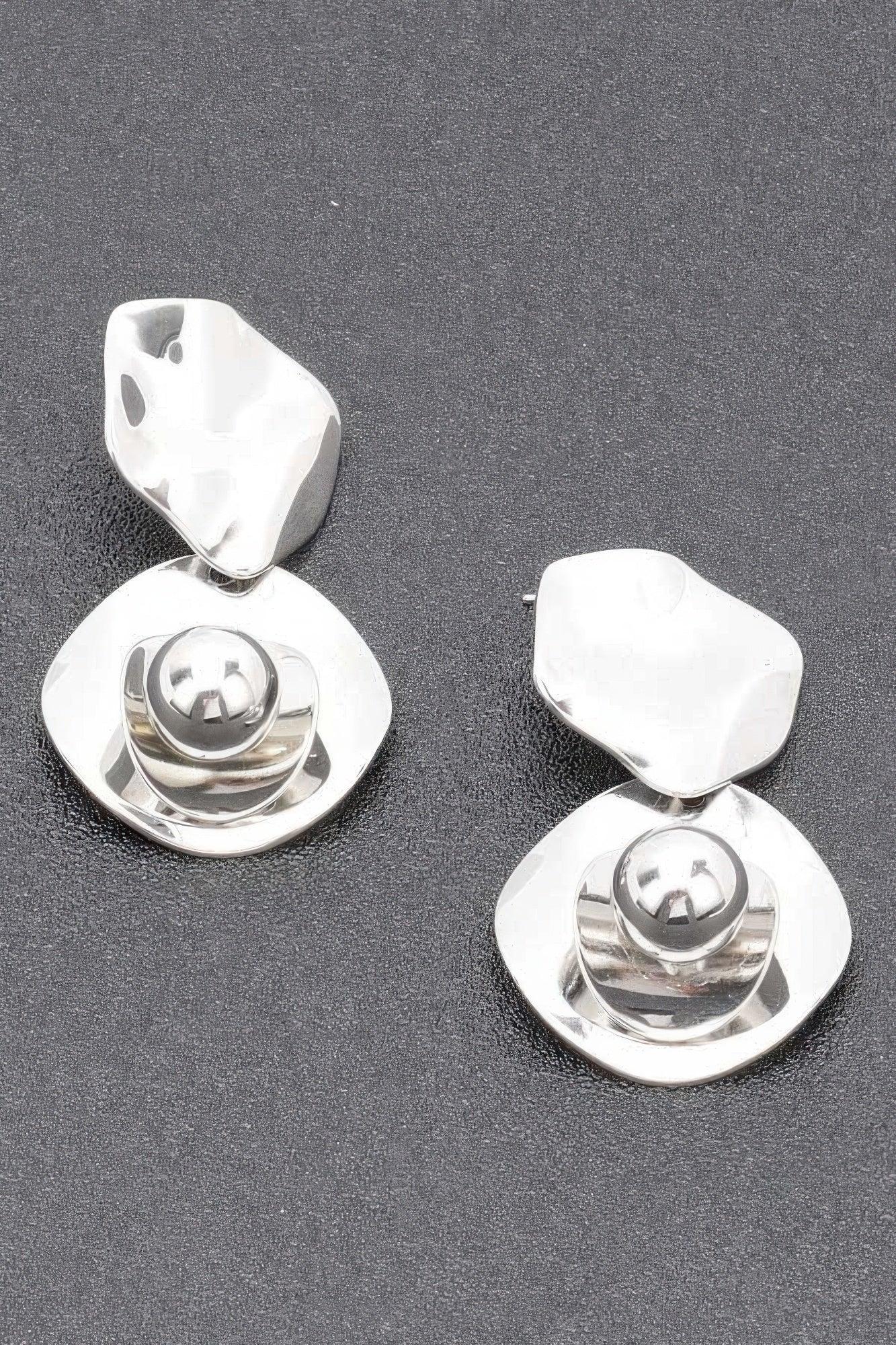 Gold Plated Metal Earring Secondary image