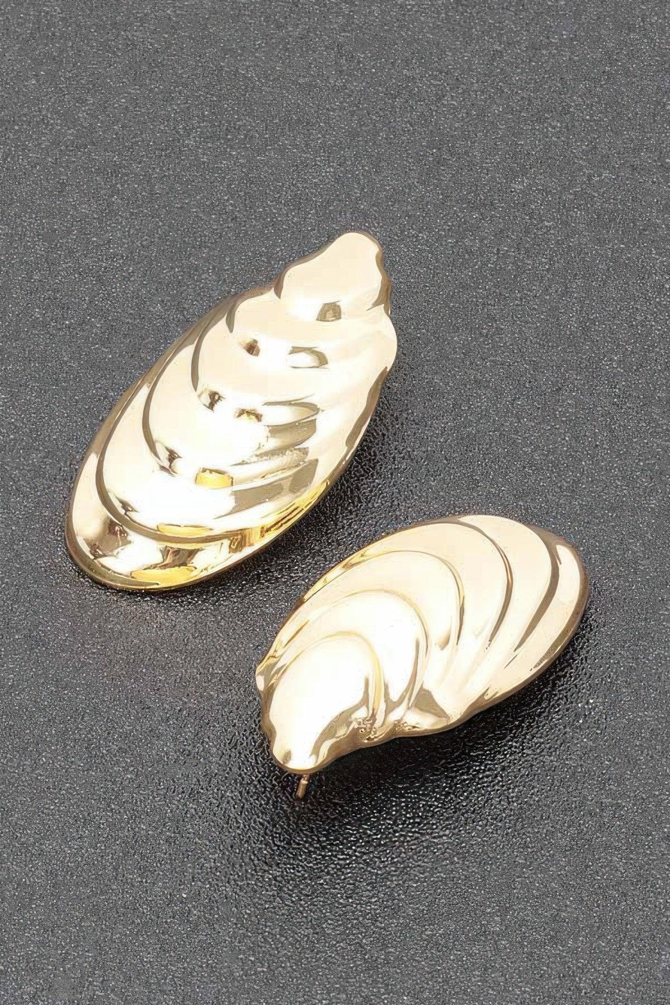 Gold Plated Metal Earring Secondary image