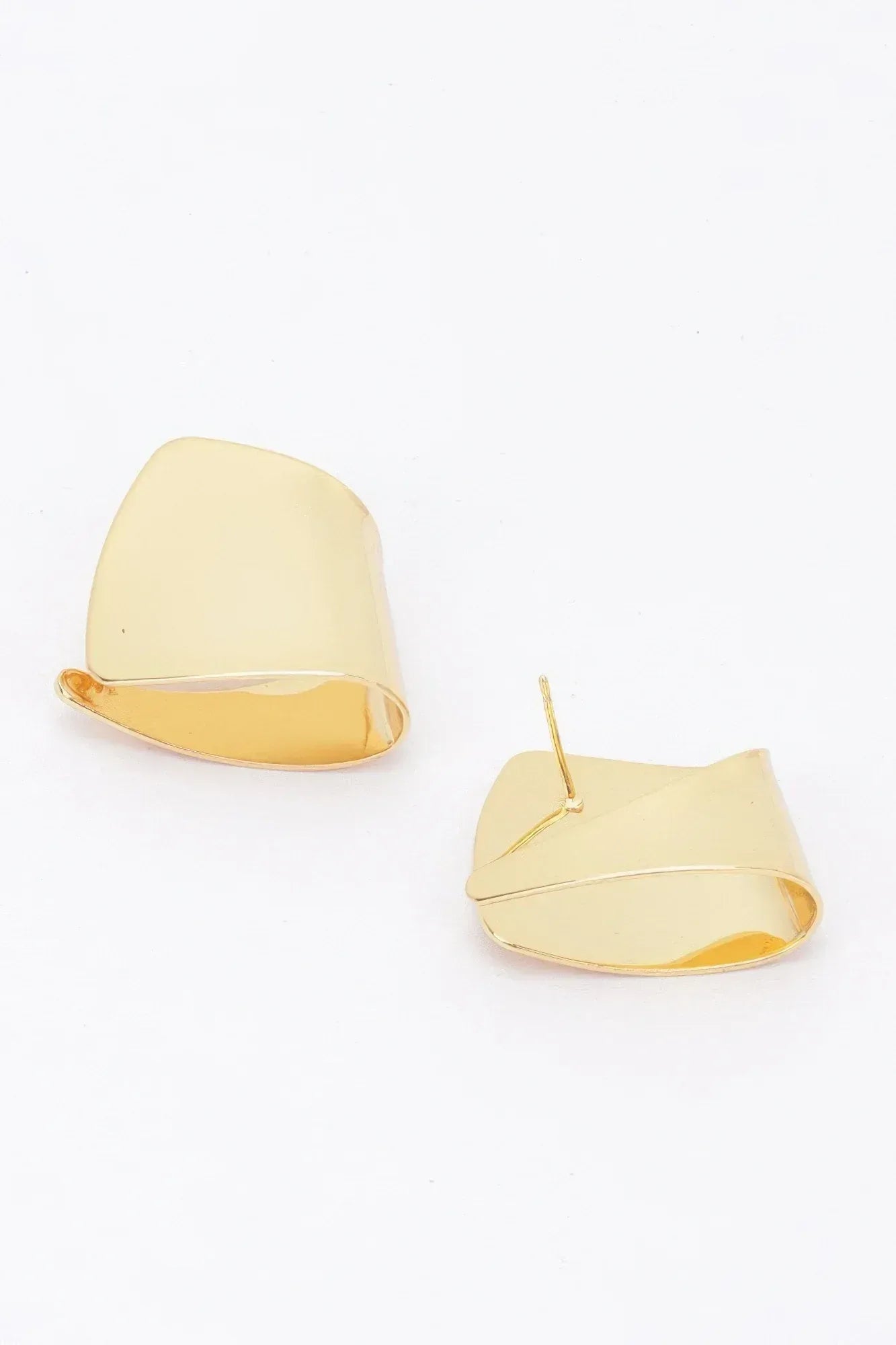 Gold Plated Metal Earring Secondary image