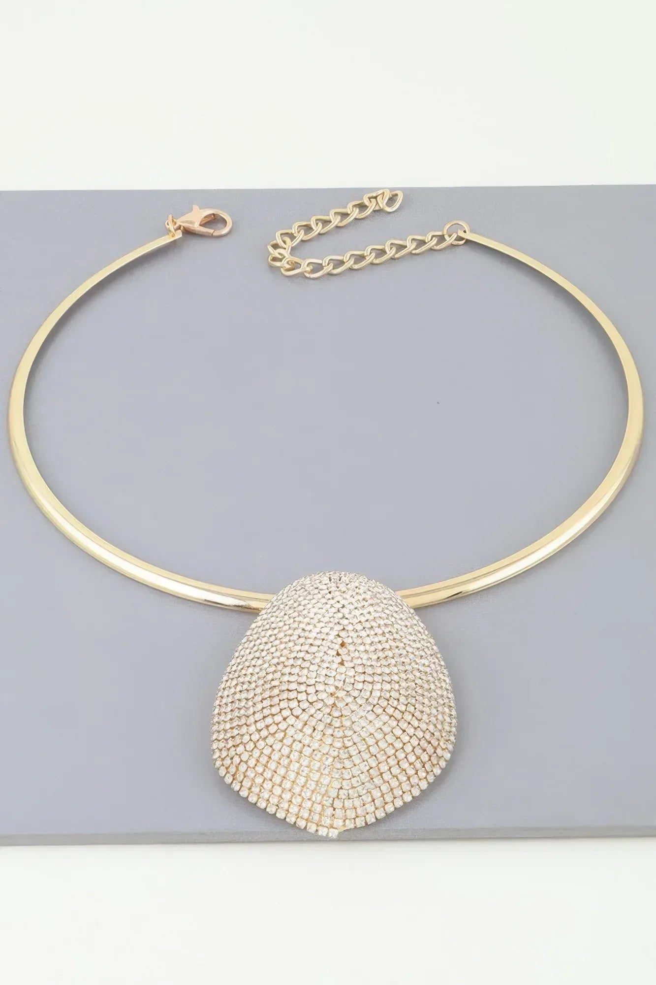 Rhinestone Plate Choker Necklace Secondary image