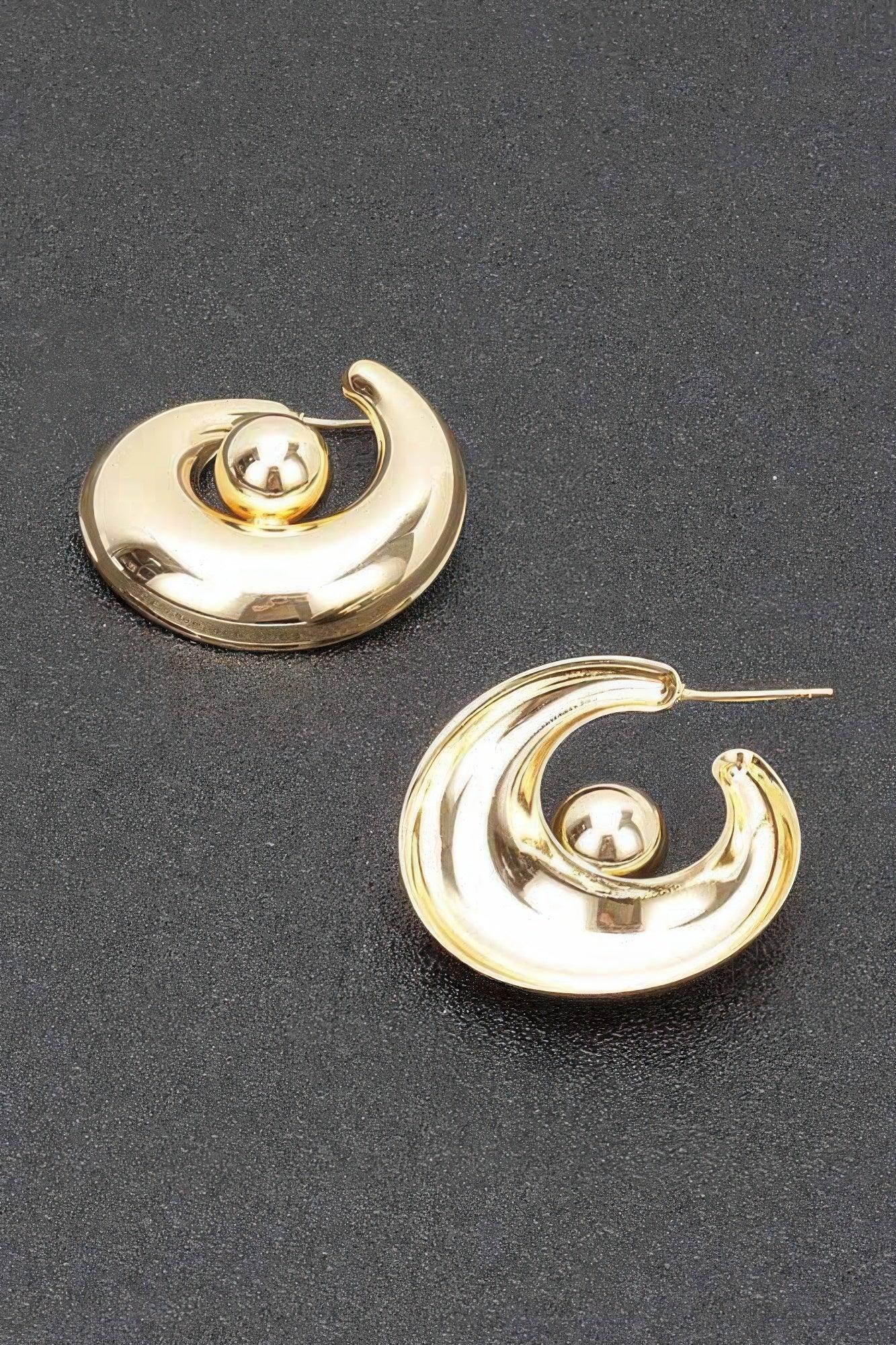 Gold Plated Metal Earring Secondary image