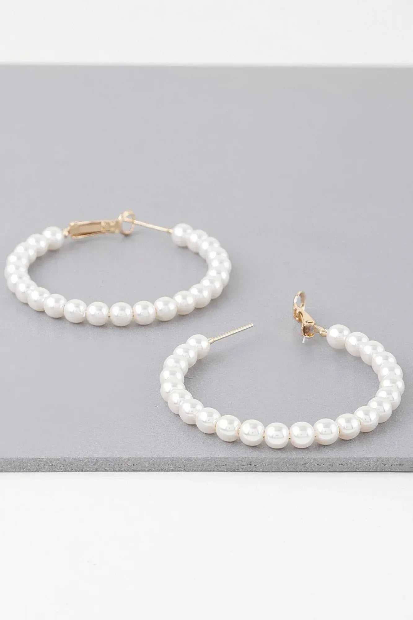 Multi Pearl Hoop Earrings | Mixtshop LLC Main image